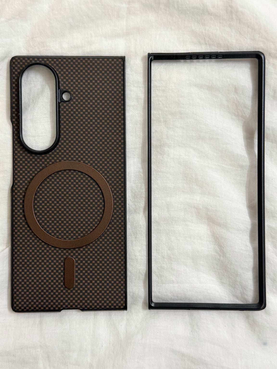 Carbon Weave Magnetic Case - Galaxy Z Fold 5