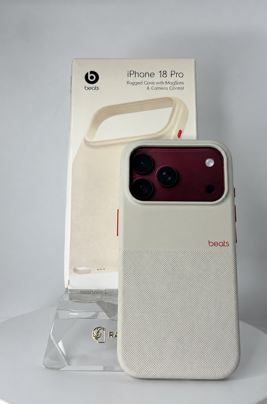 Rugged Grip Case with MagSafe – iPhone 18 Pro