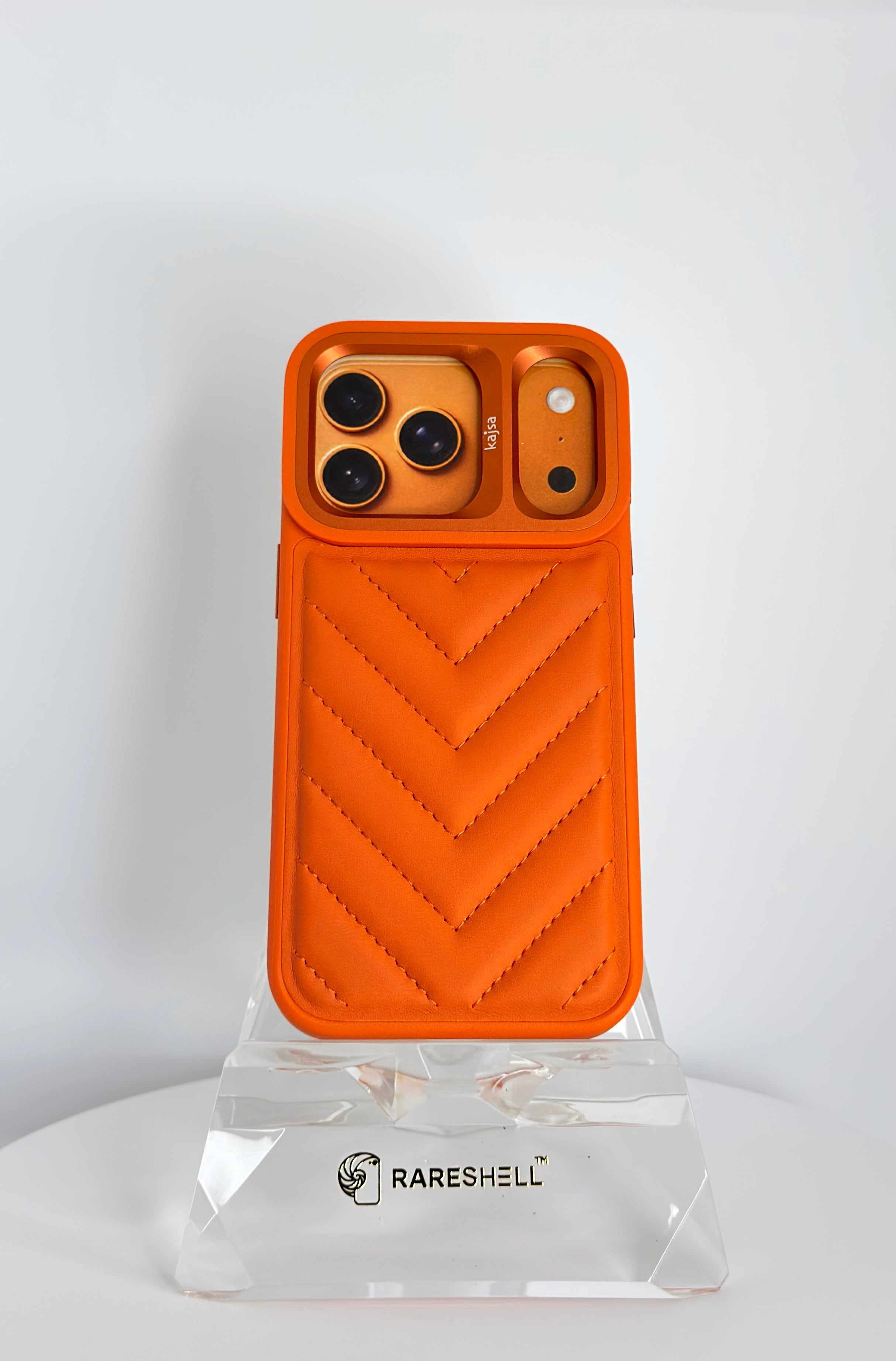 Kajsa Dale V Shape Case – iPhone 17 Pro