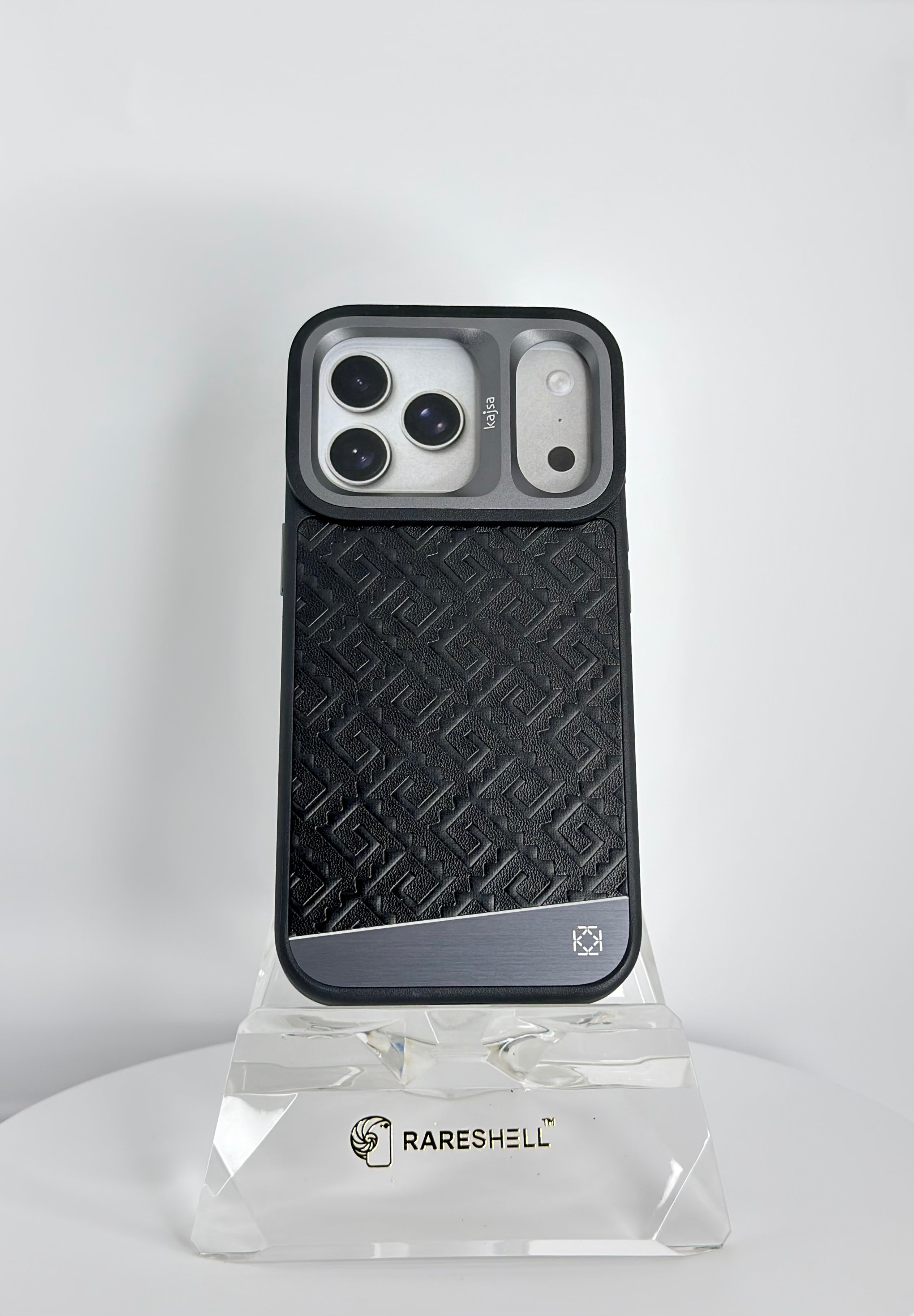 Kajsa Metallic Maze 2 Case  – iPhone 17 Pro