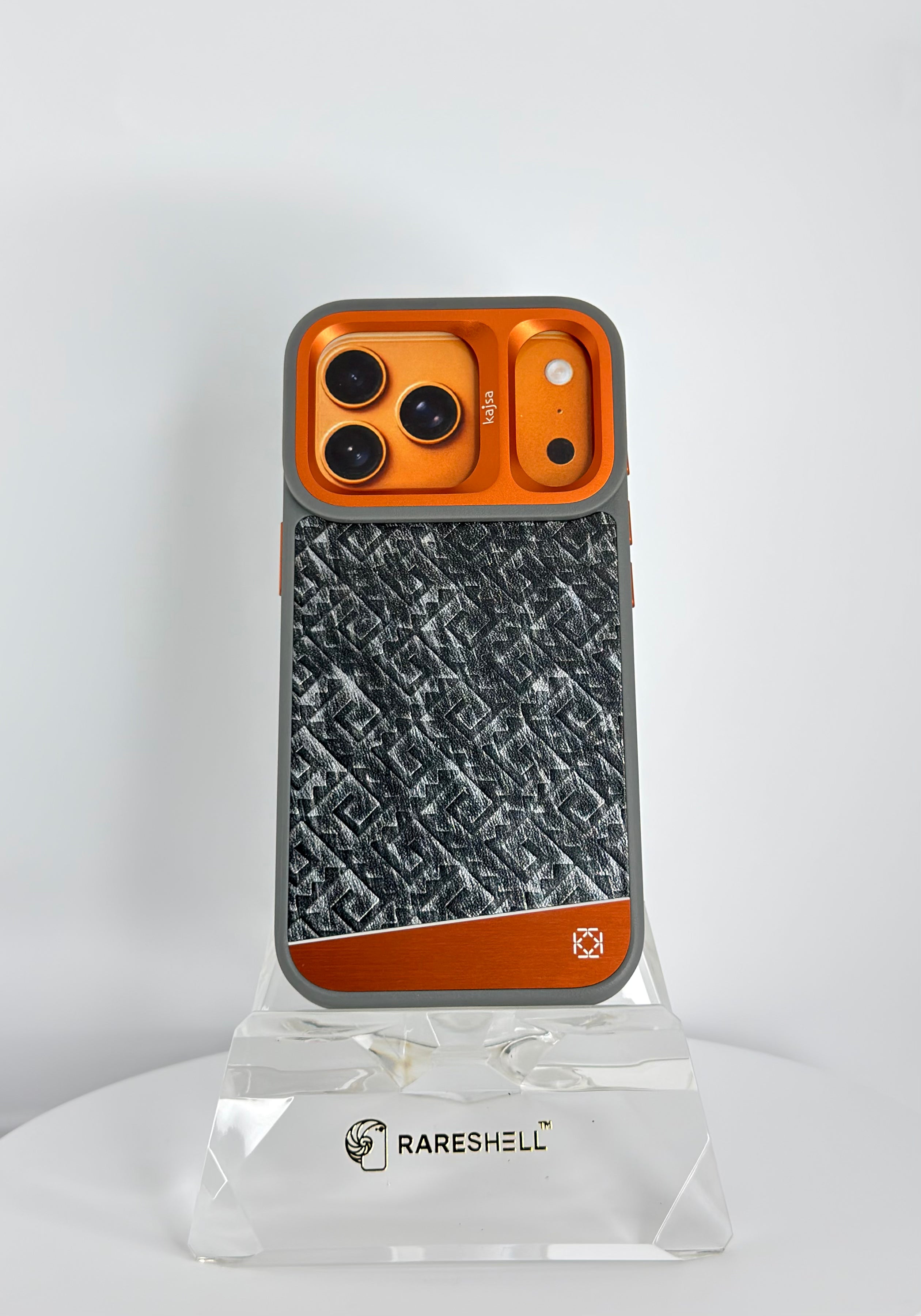 Kajsa Metallic Maze 2 Case  – iPhone 17 Pro