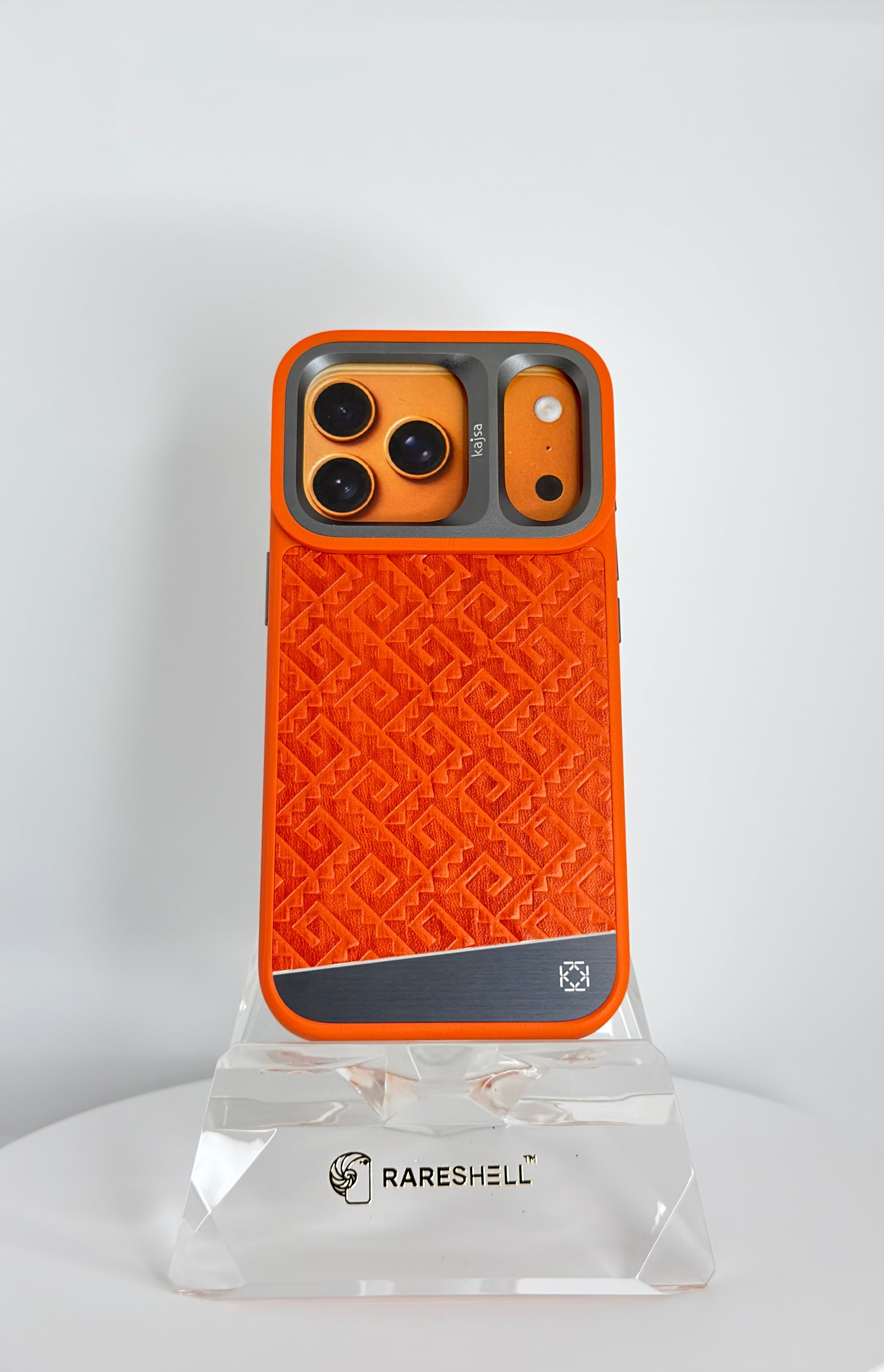 Kajsa Metallic Maze 2 Case  – iPhone 17 Pro