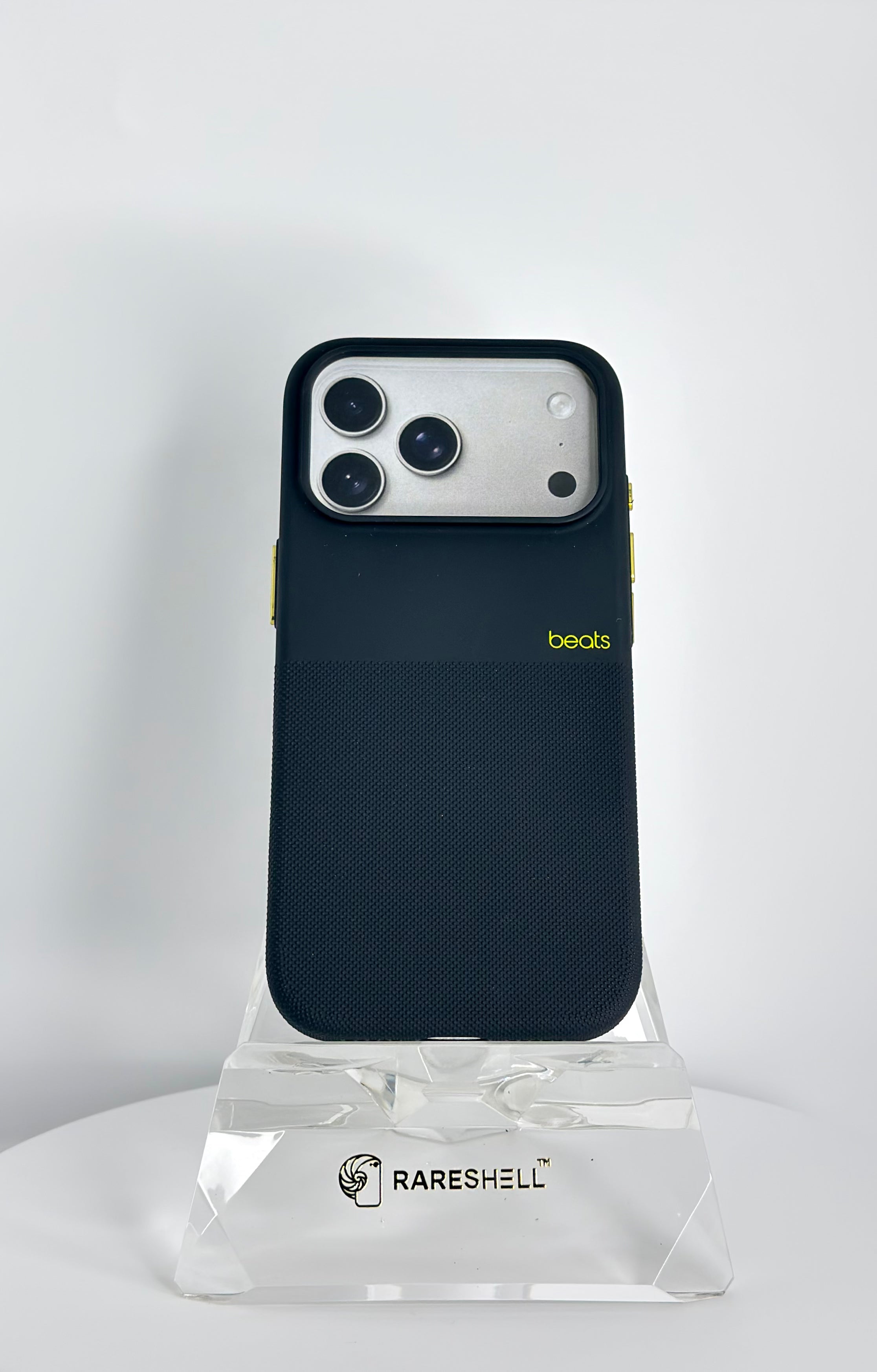 Rugged Grip Case with MagSafe – iPhone 17 Pro Max