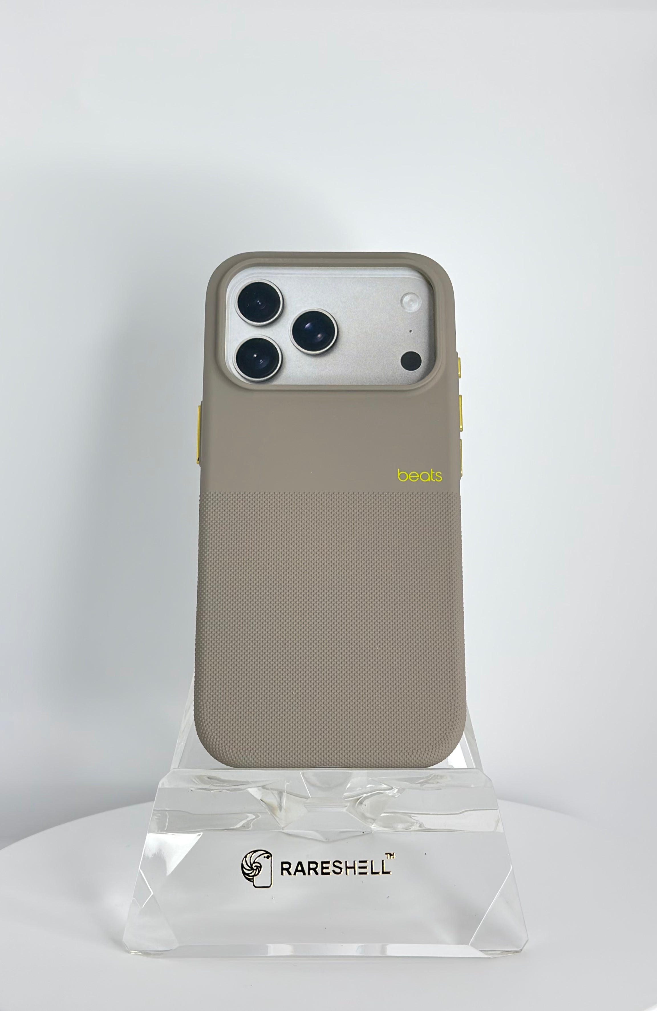 Rugged Grip Case with MagSafe – iPhone 17 Pro Max