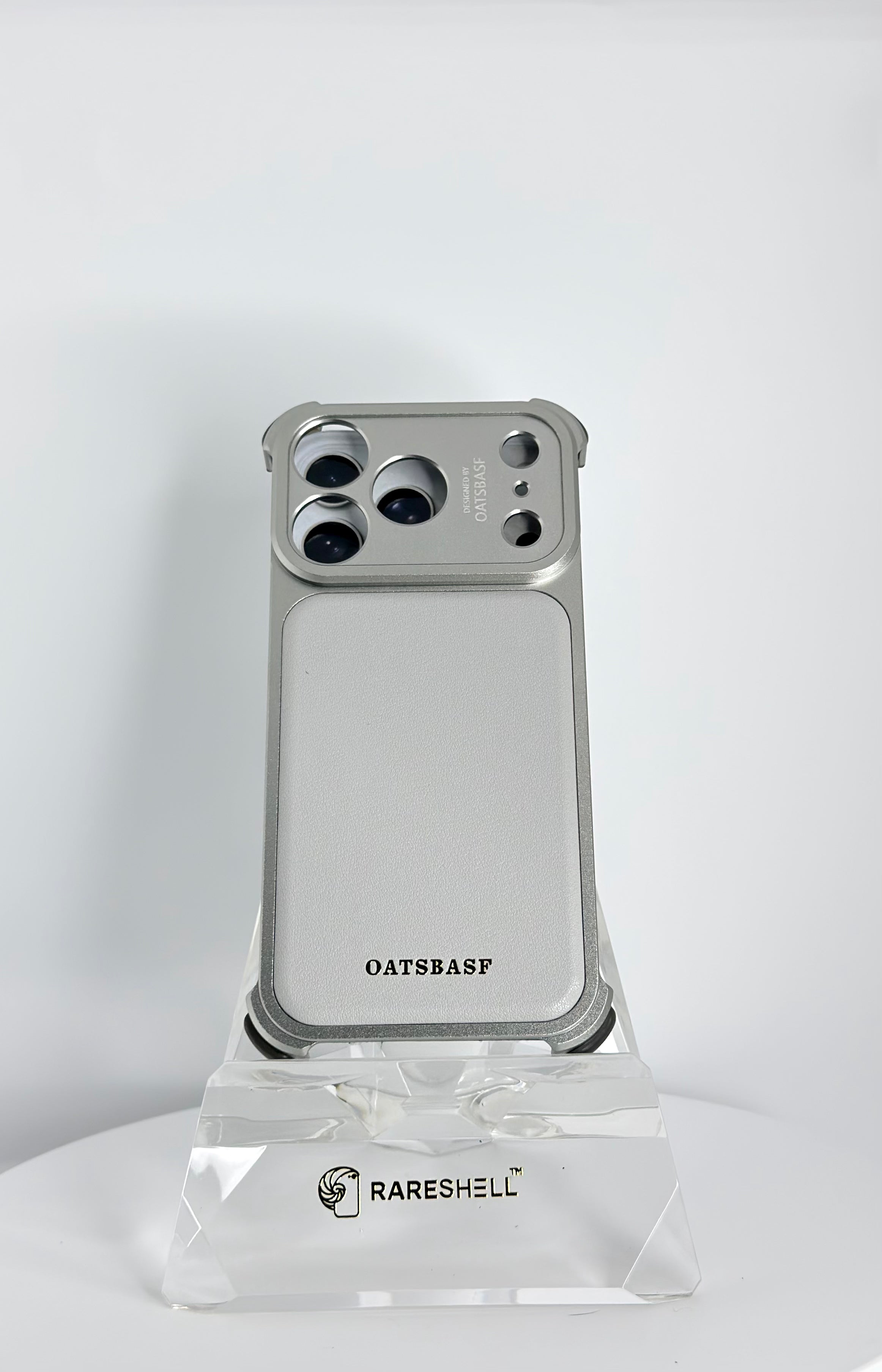 Oatsbasf Metal Back Case – iPhone 17 Pro
