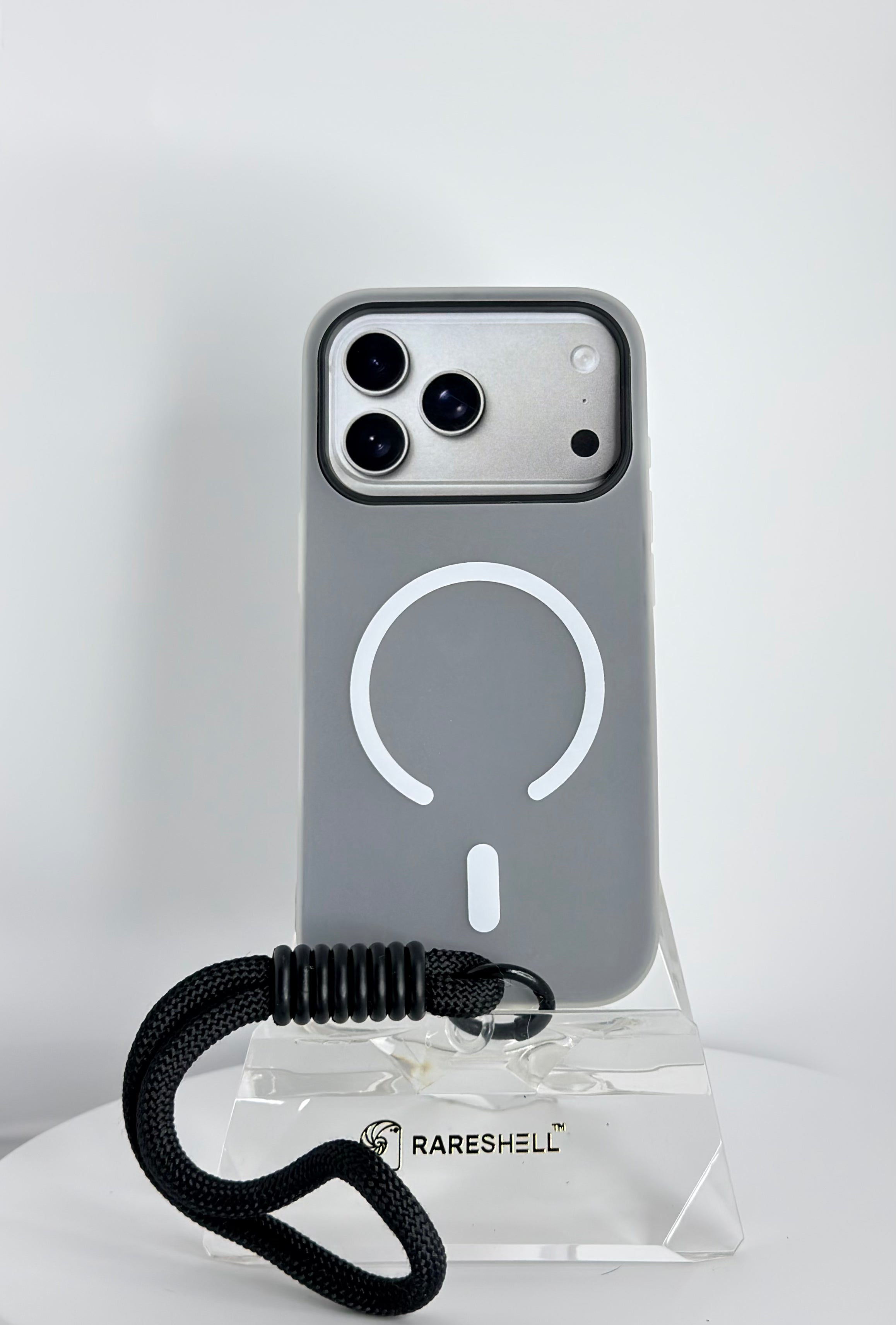 Luma Loop Charm Case – iPhone 17 Pro
