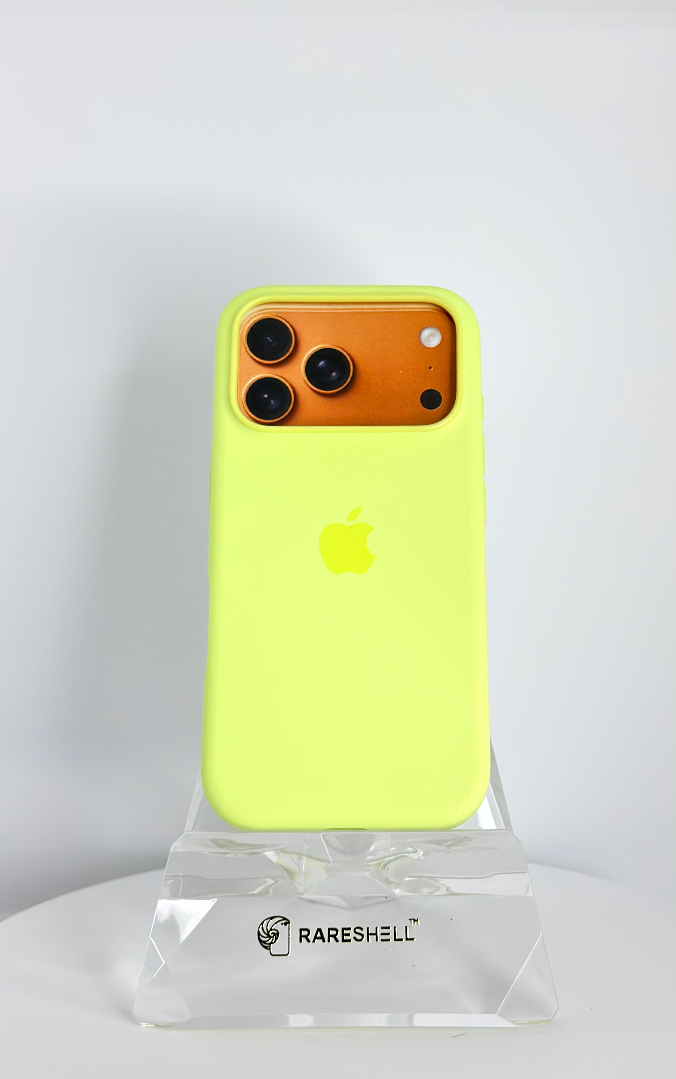Silicone Case with MagSafe – iPhone 17 Pro Max