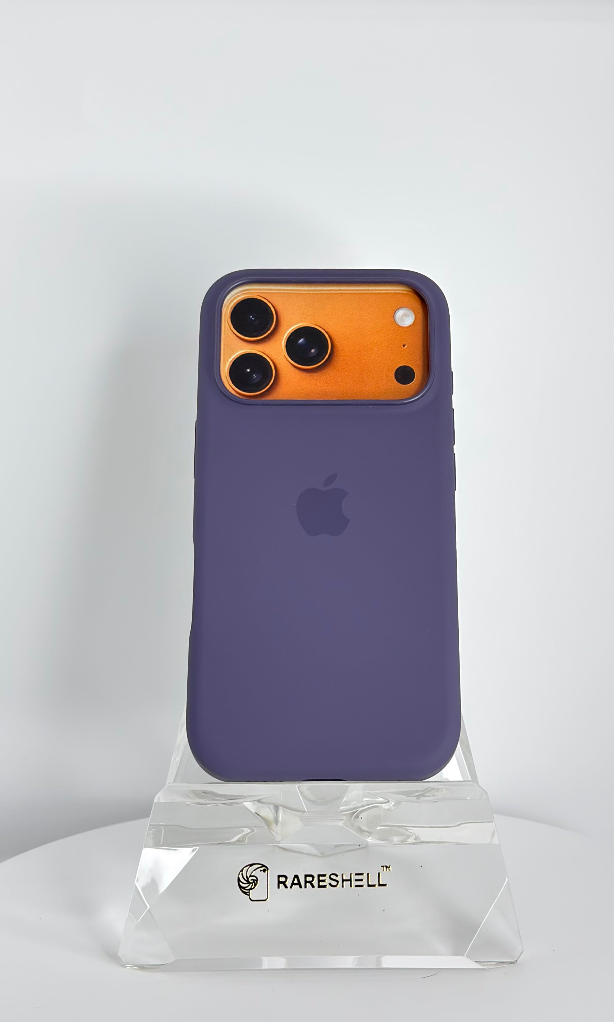Silicone Case with MagSafe – iPhone 17 Pro