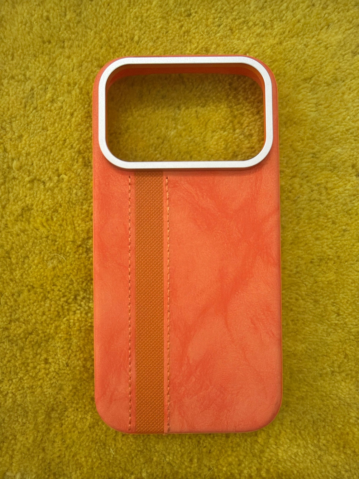 SoftGrip Stripe Case – iPhone 16 Pro Max