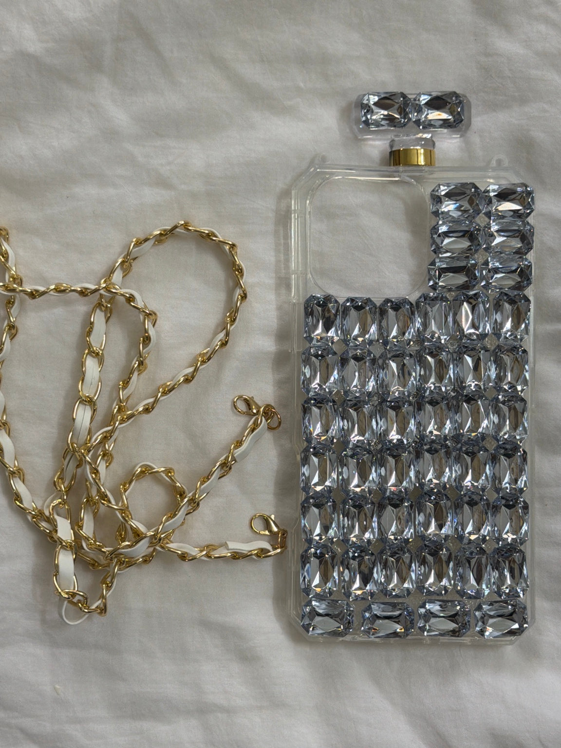 Crystal Luxe Chain Case – iPhone 14 Pro