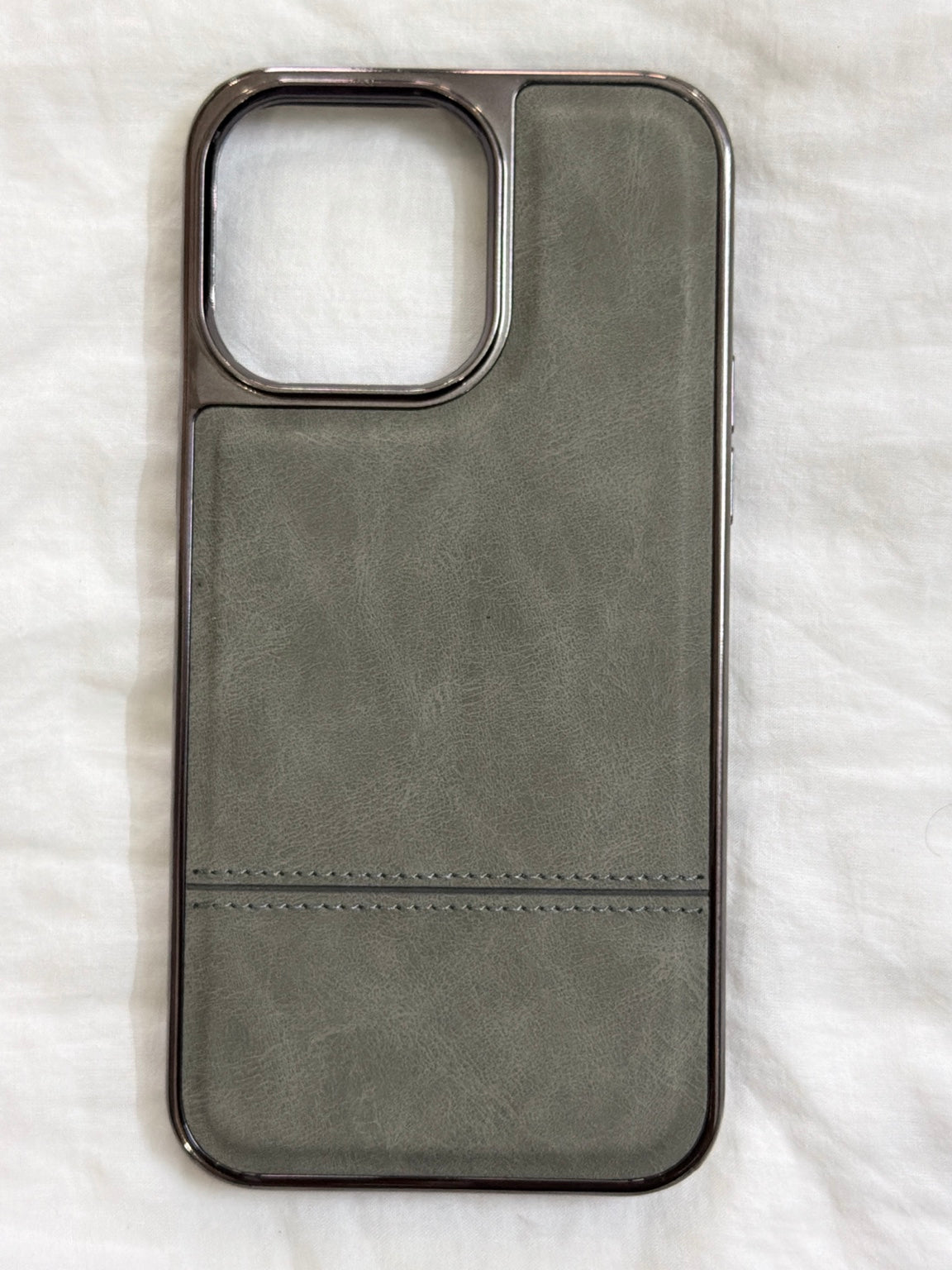 Urban Stitch Case – iPhone 14 Pro