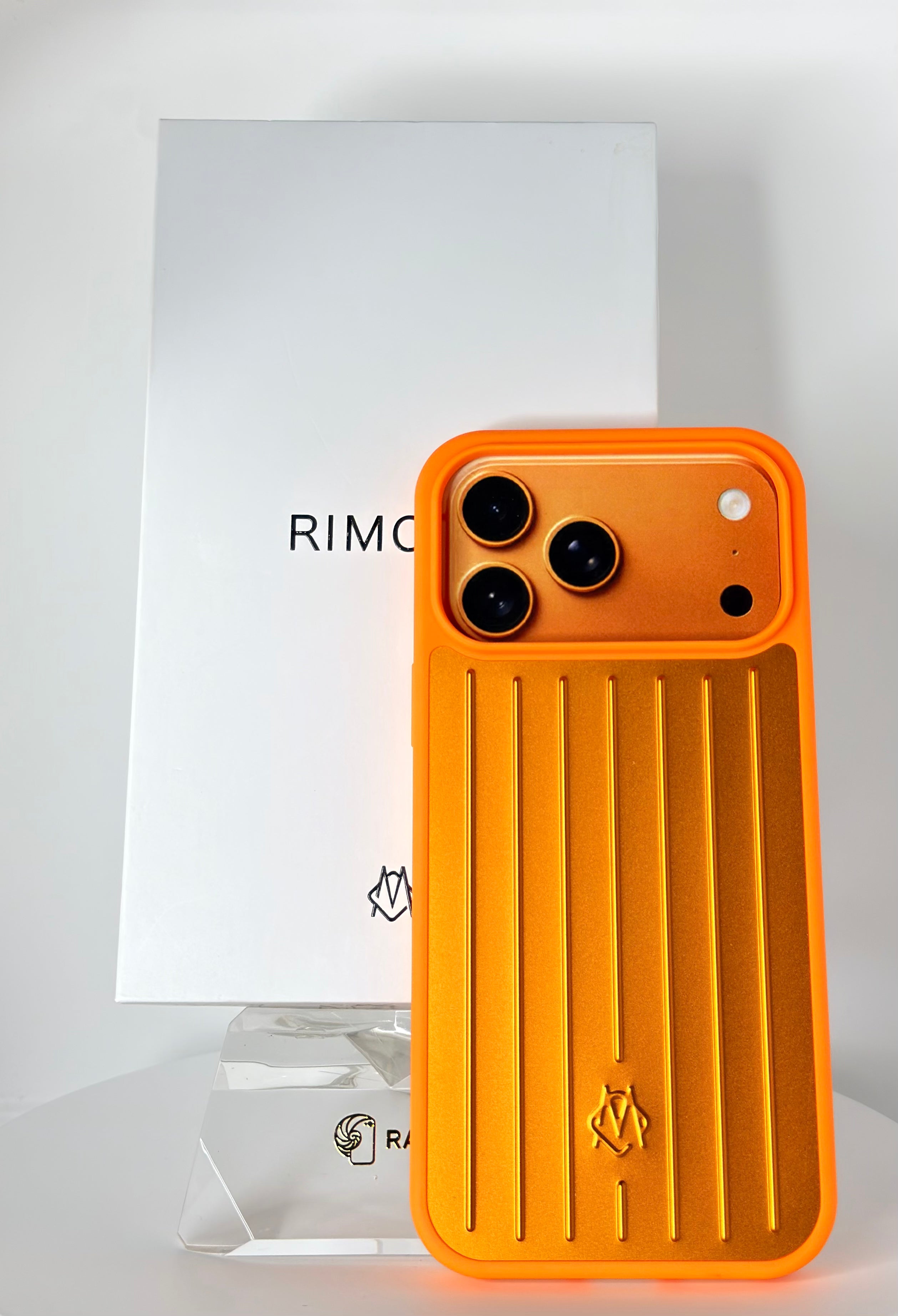Rimowa Style Ridge Matte Case – iPhone 17 Pro Max