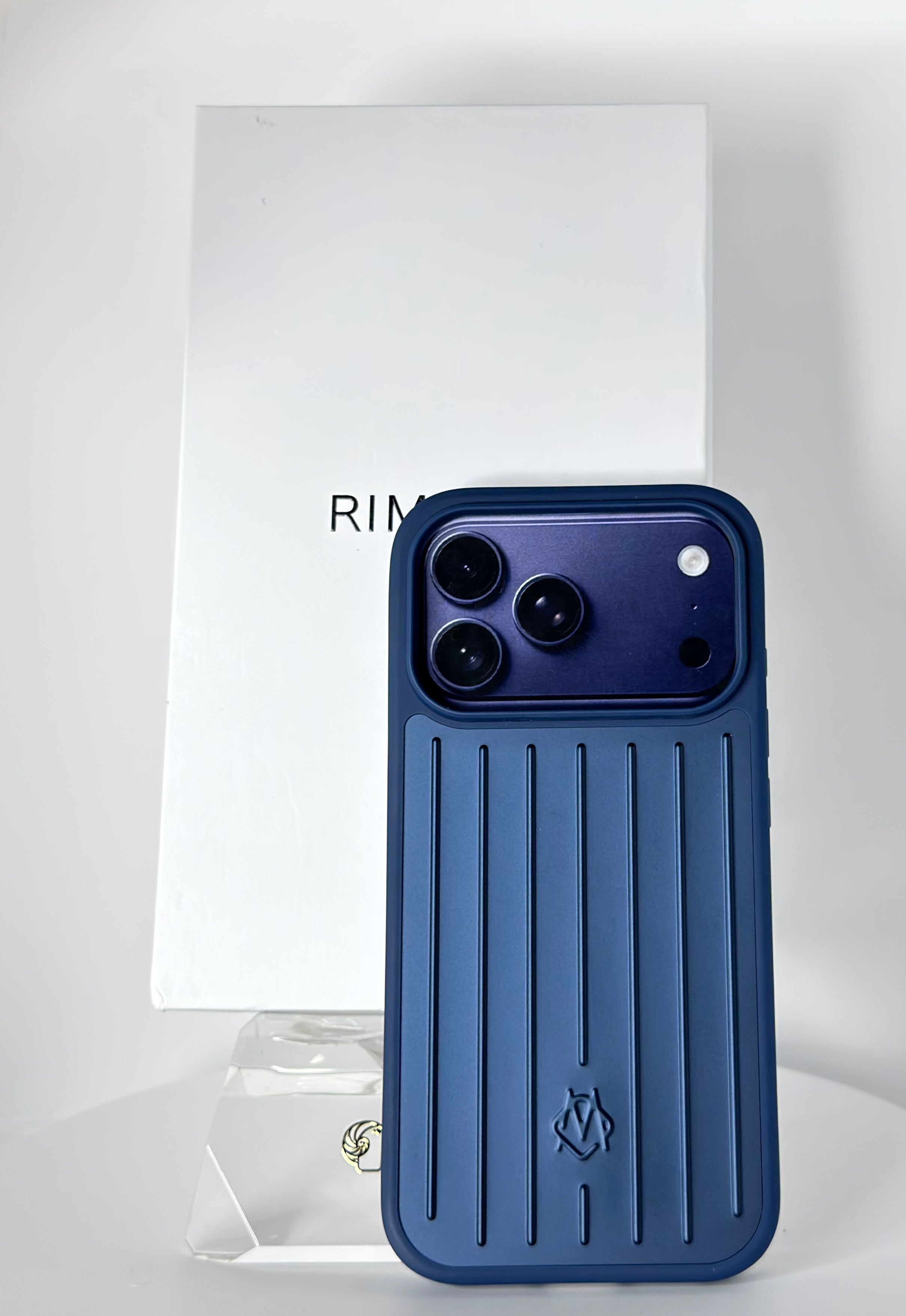 Rimowa Style Ridge Matte Case – iPhone 17 Pro