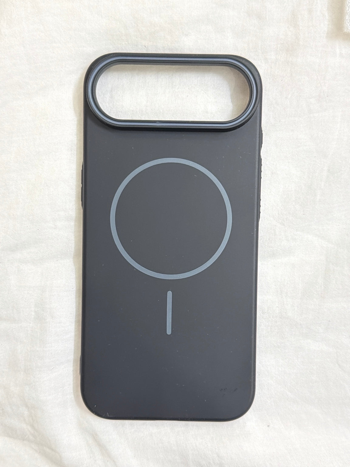 NoirHalo MagSafe Case – iPhone 17 Air