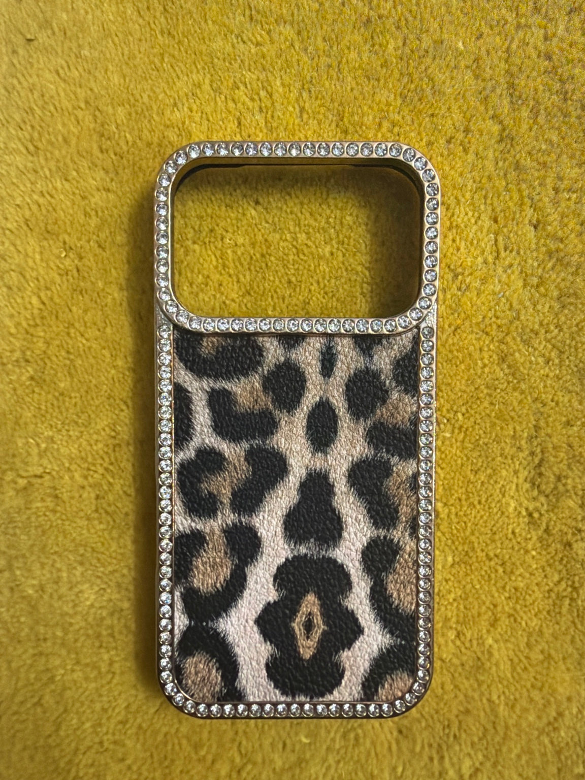 Leopard Designer Edition Case – iPhone 17 Pro