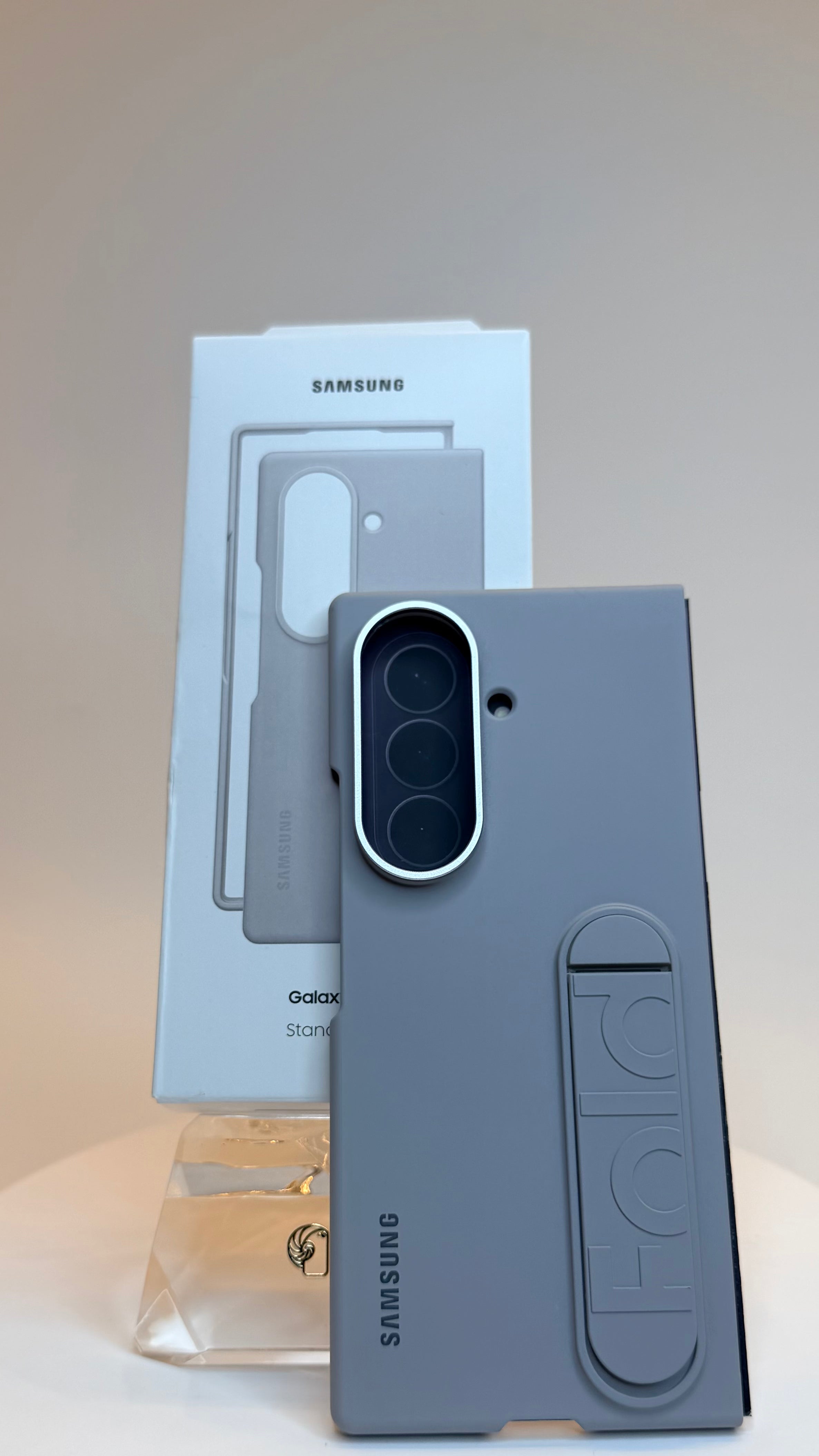 FlexStand Case – Galaxy Z Fold 8 Ultra
