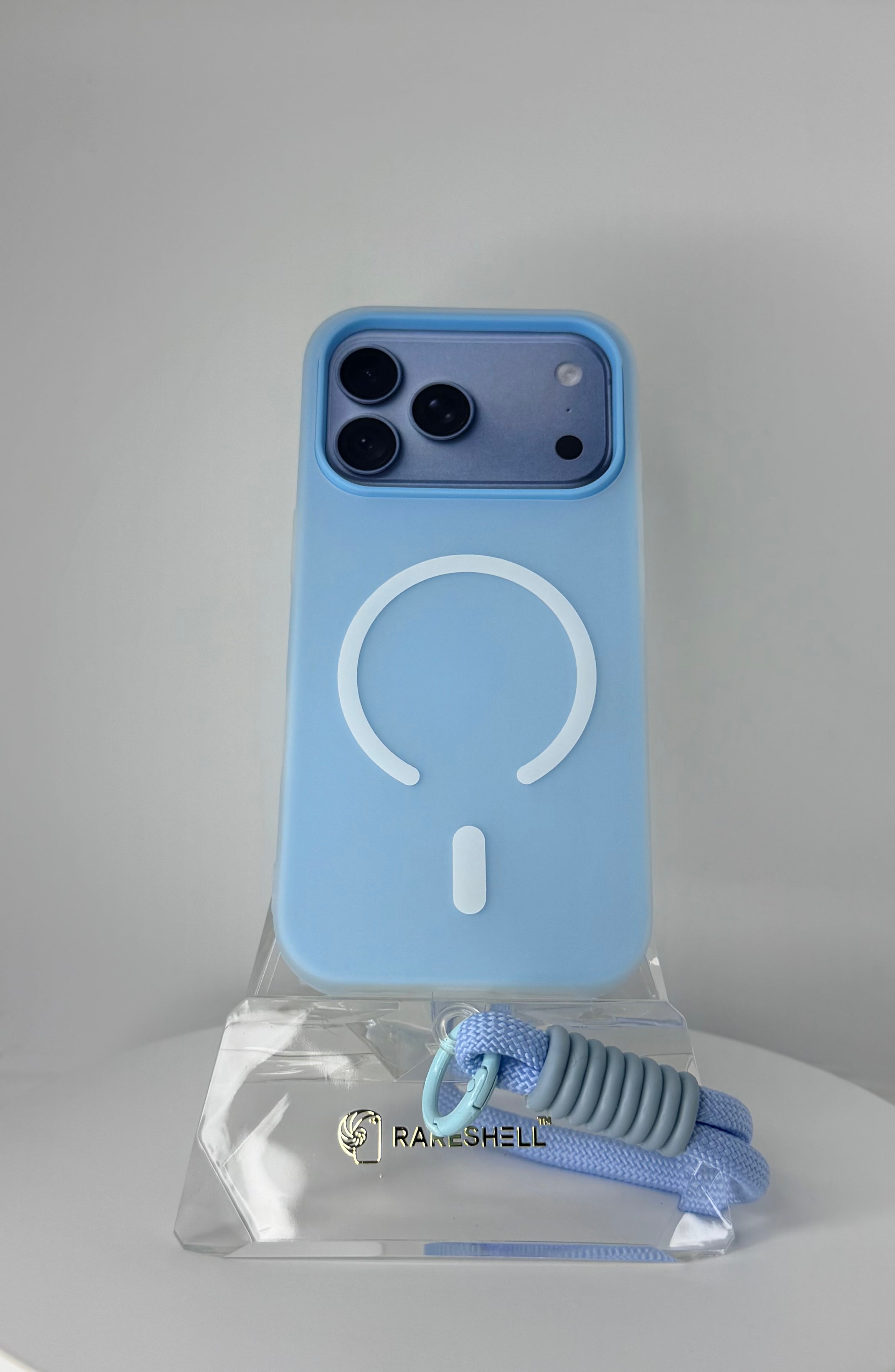 Luma Loop Charm Case – iPhone 18 Pro
