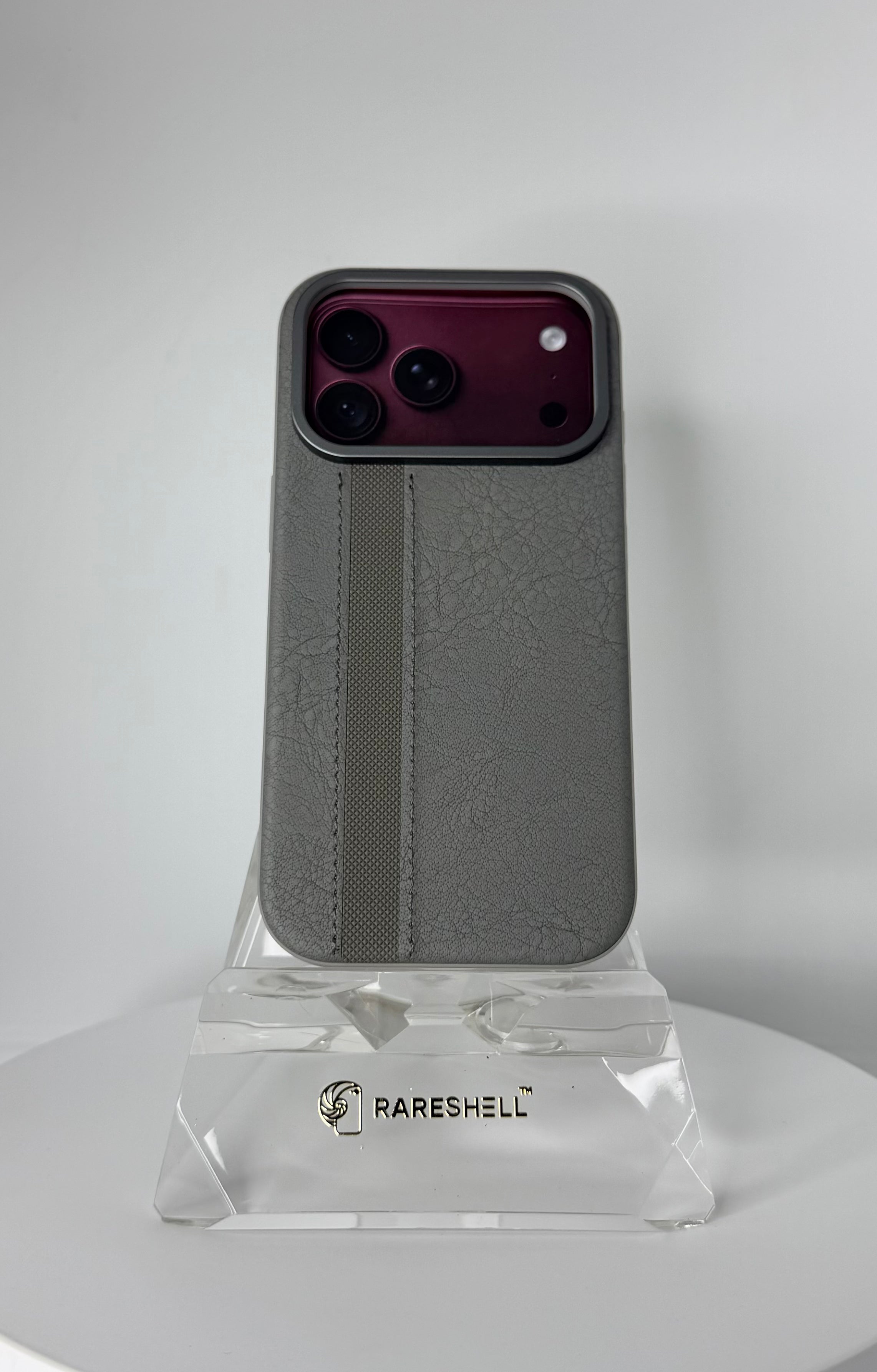 SoftGrip Stripe Case – iPhone 18 Pro