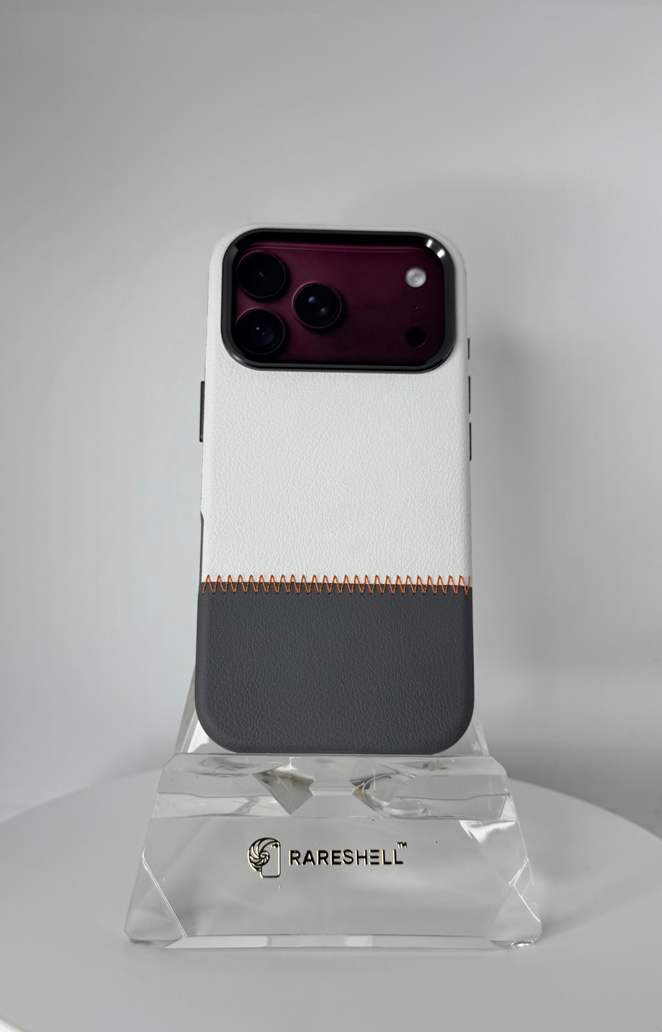 StitchTone Leather MagSafe Case – iPhone 18 Pro