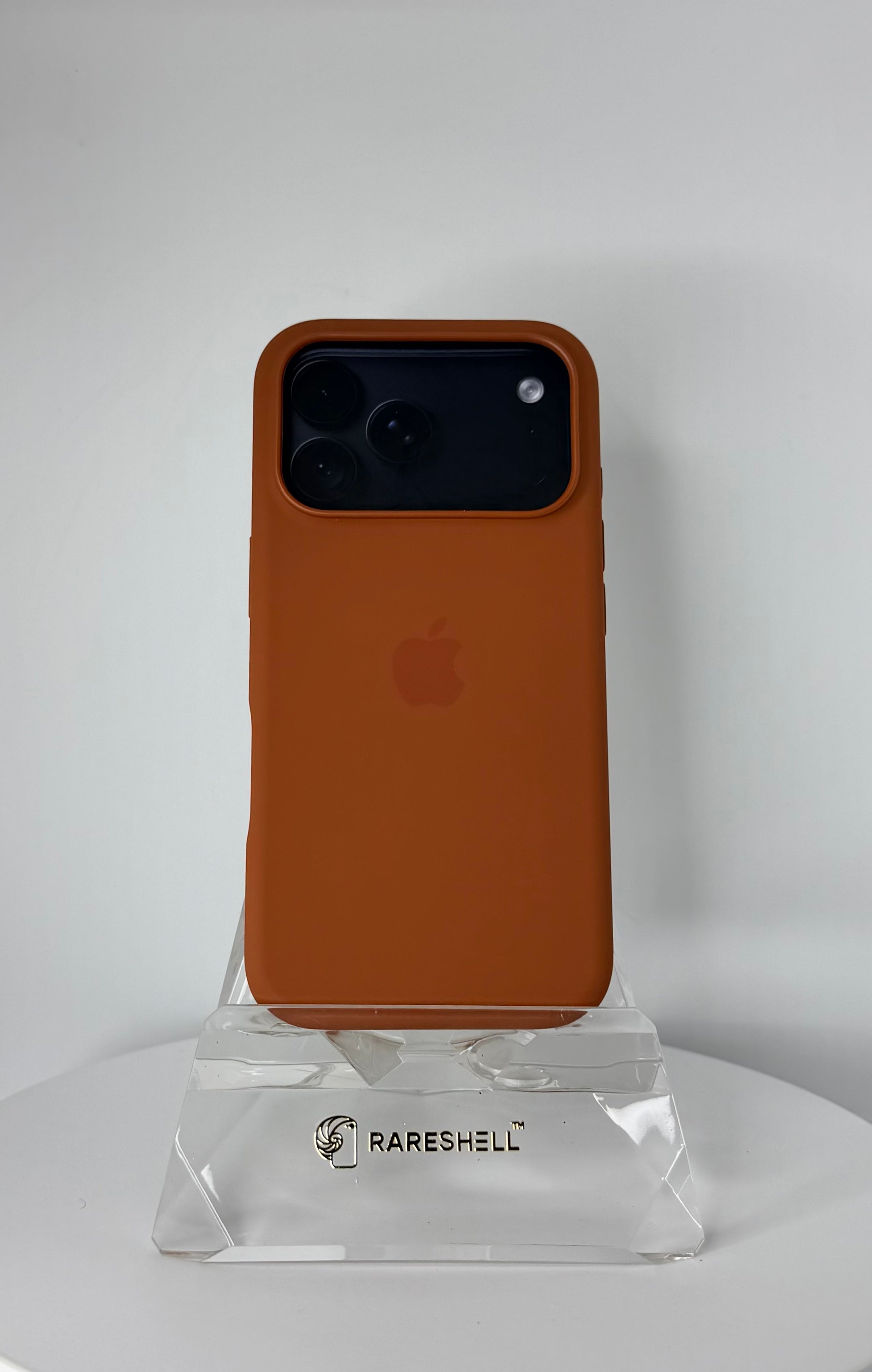 Silicone Case with MagSafe – iPhone 18 Pro Max