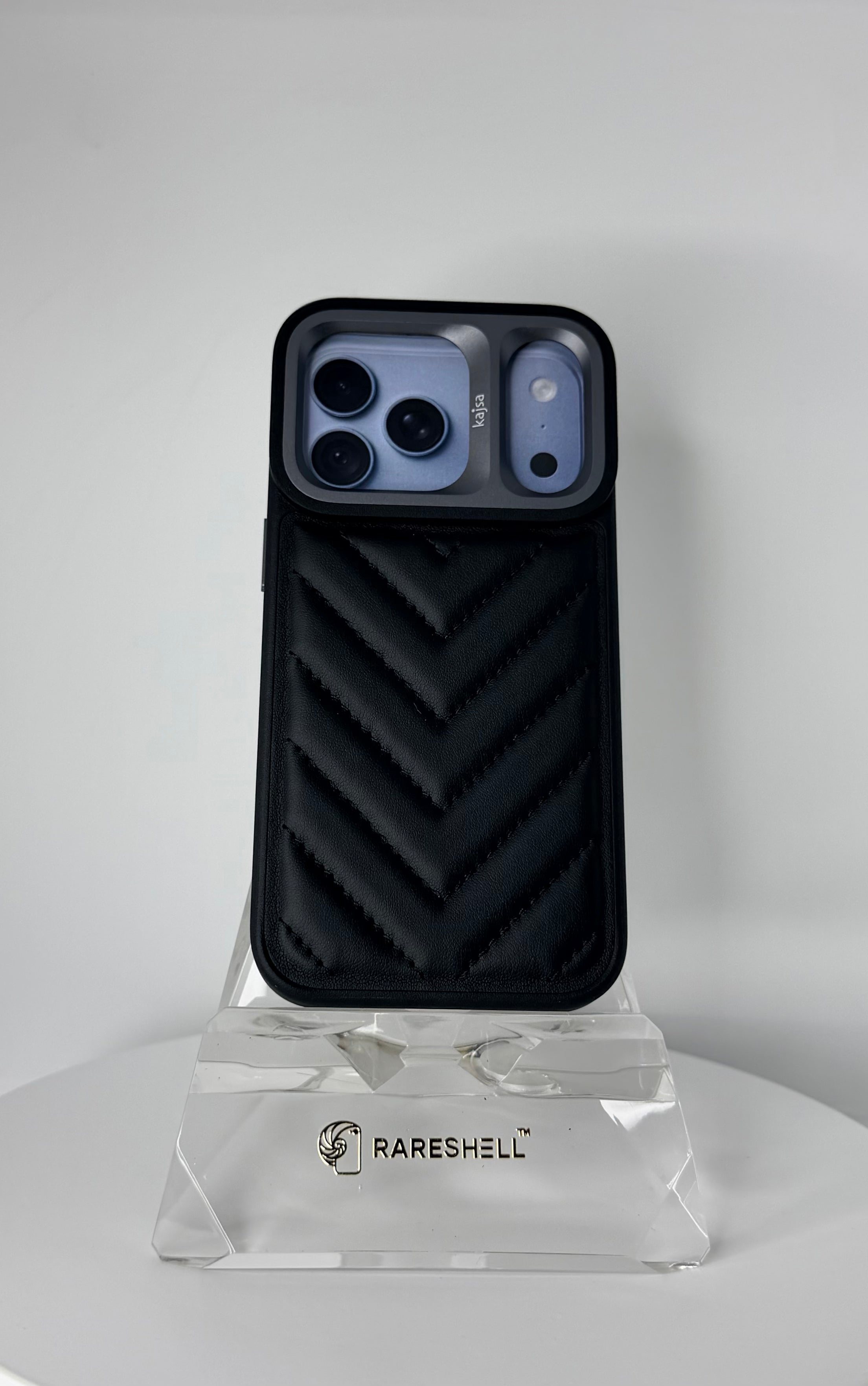 Kajsa Dale V Shape Case – iPhone 18 Pro