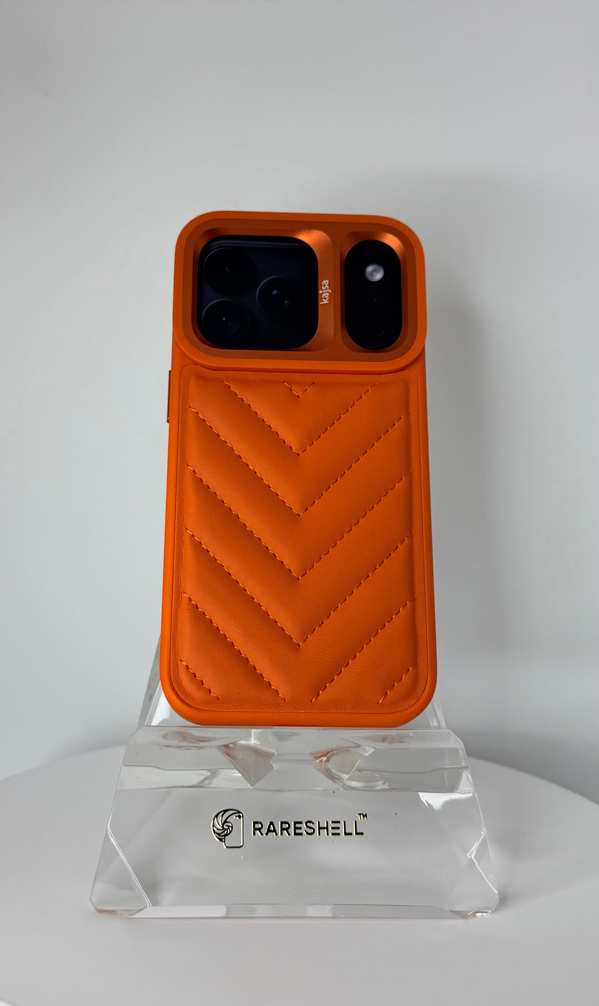 Kajsa Dale V Shape Case – iPhone 18 Pro