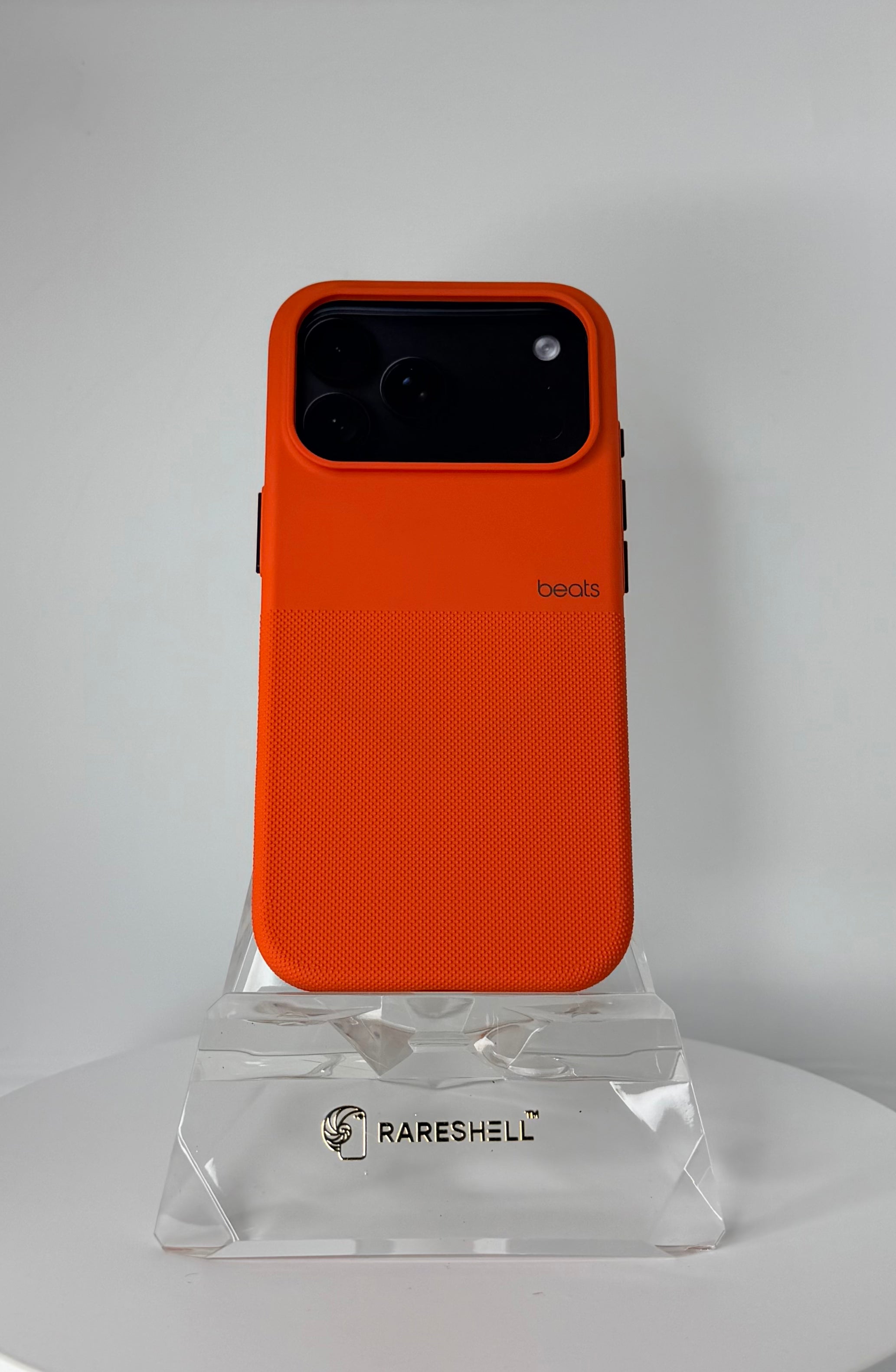 Rugged Grip Case with MagSafe – iPhone 18 Pro