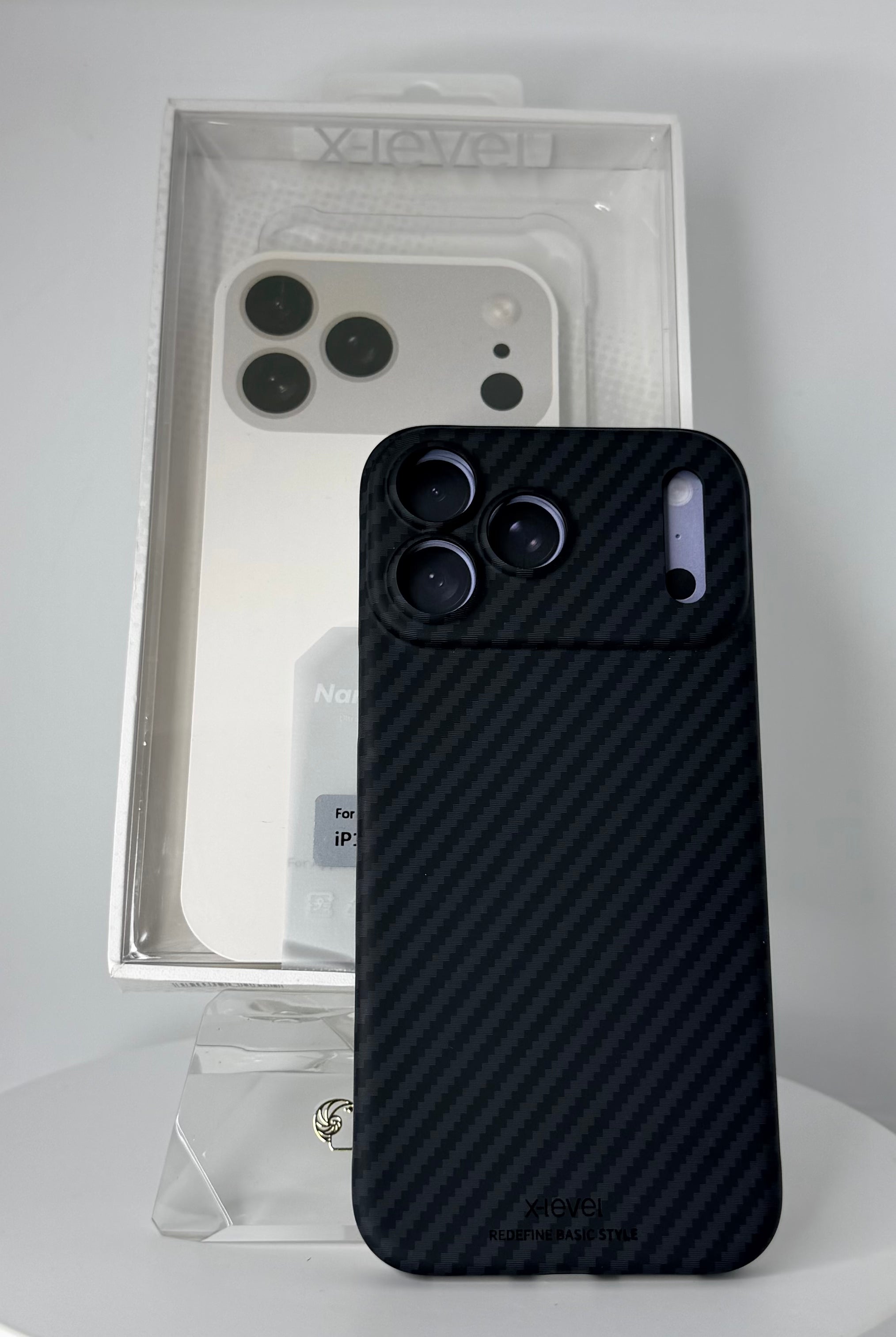 X-LEVEL CarbonEdge MagSafe Textured Case – iPhone 18 Pro