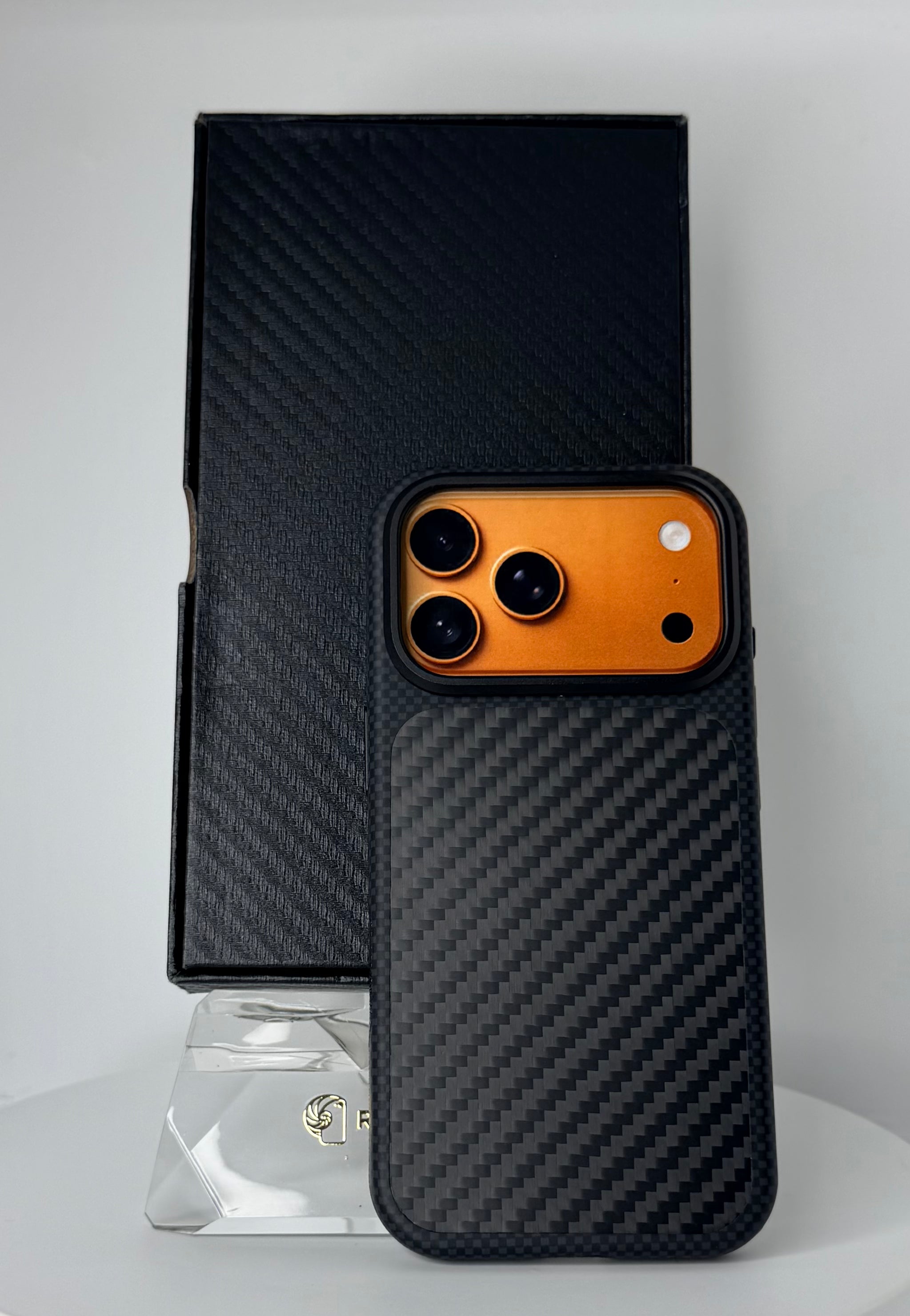 CarbonÉlite MagSafe Case – iPhone 17 Pro
