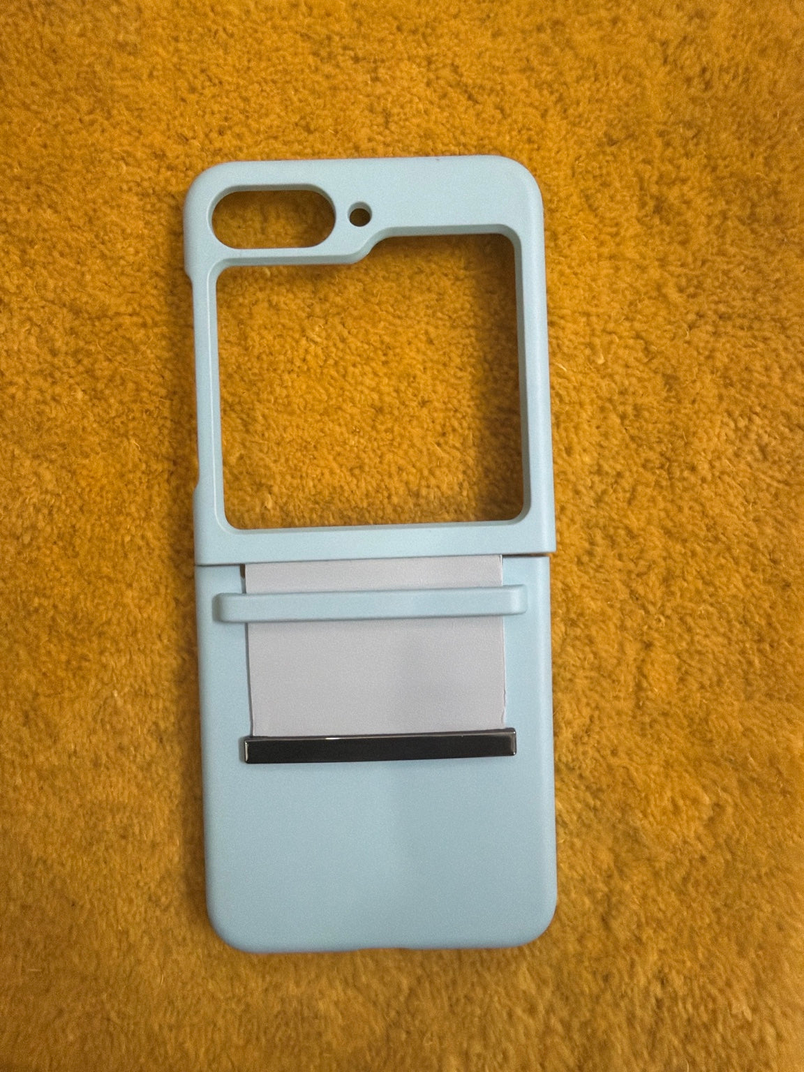 FlipLoop Silicone Case – Galaxy Z Flip 6