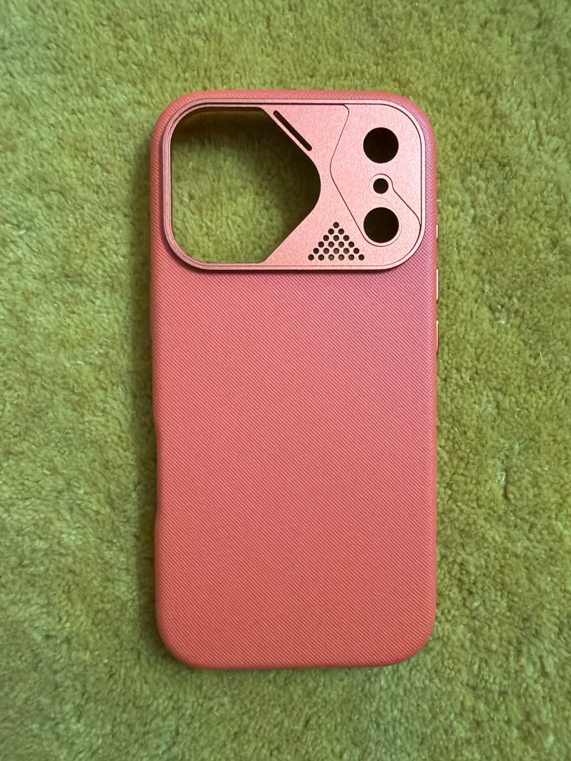 AeroMesh Camera Guard MagSafe Case – iPhone 17 Pro Max