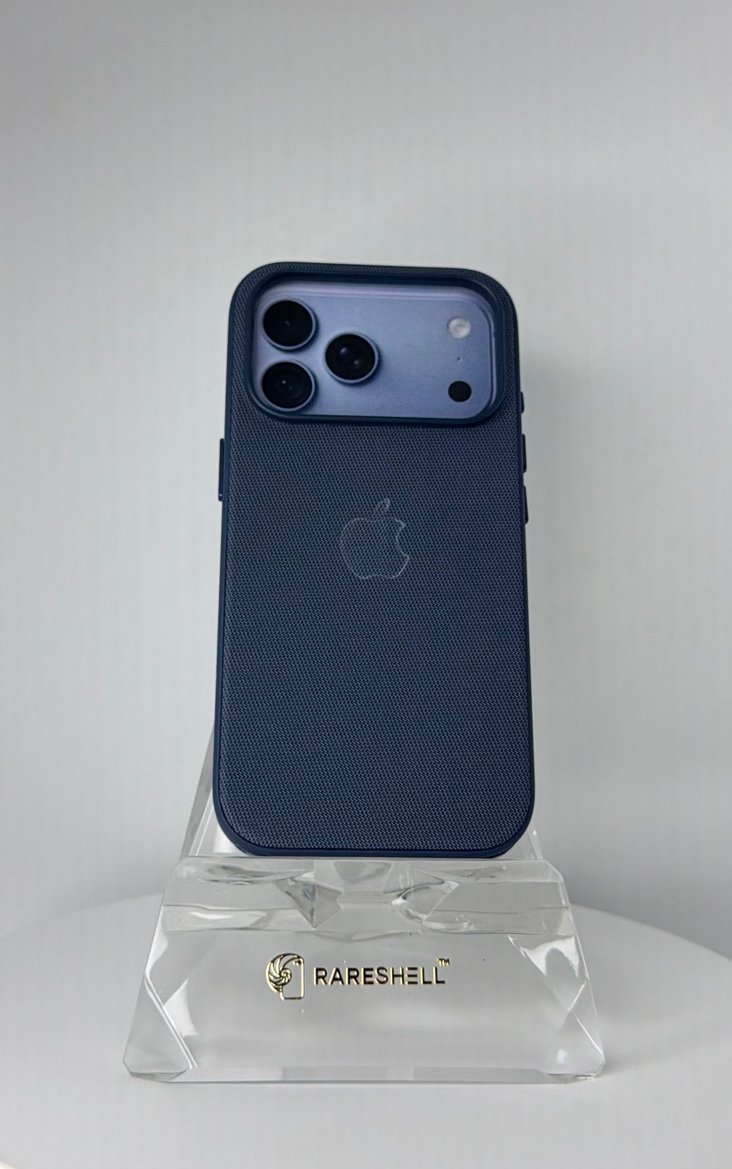 TechWoven Case with MagSafe – iPhone 18 Pro