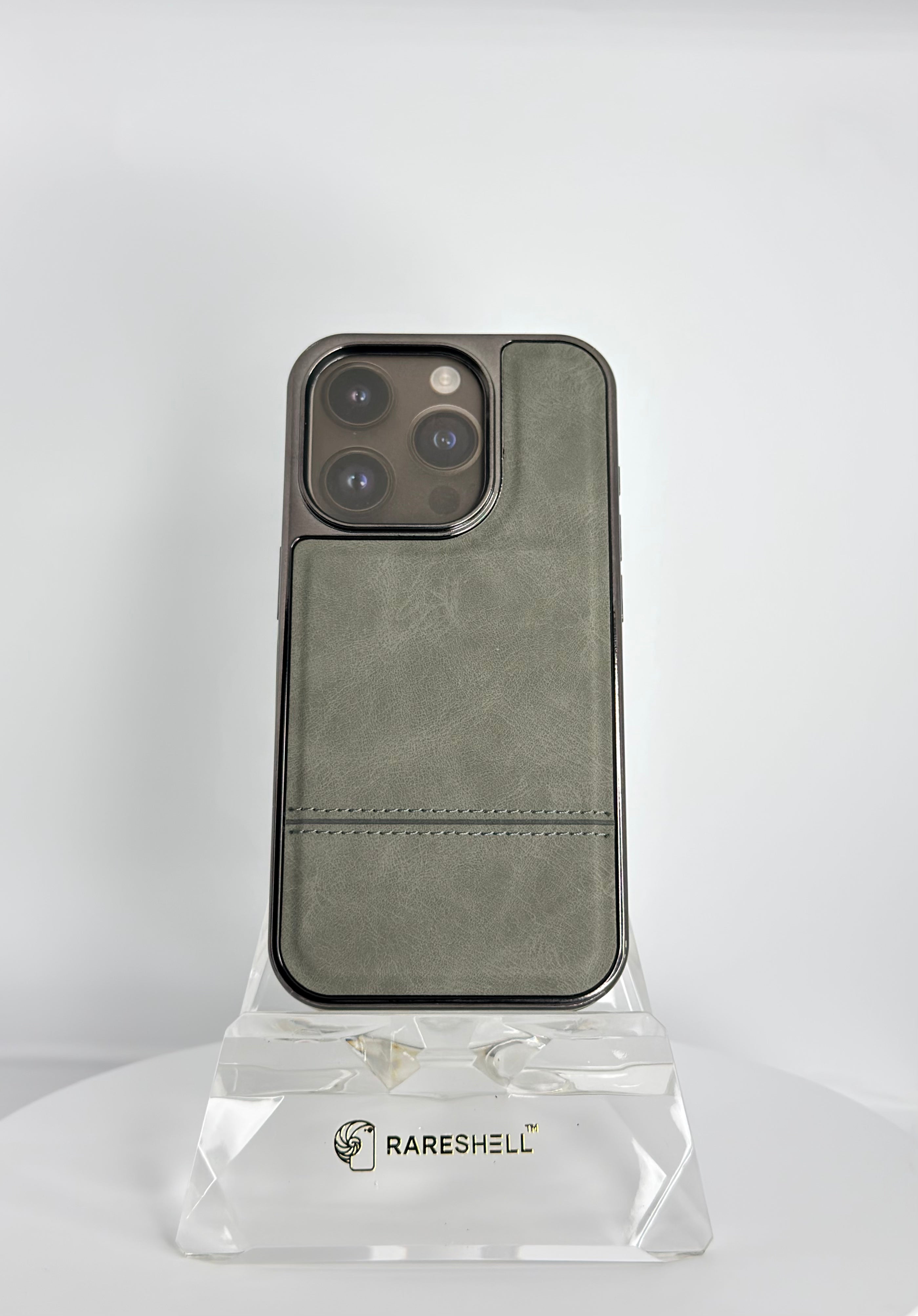 Urban Stitch Case – iPhone 15 Pro