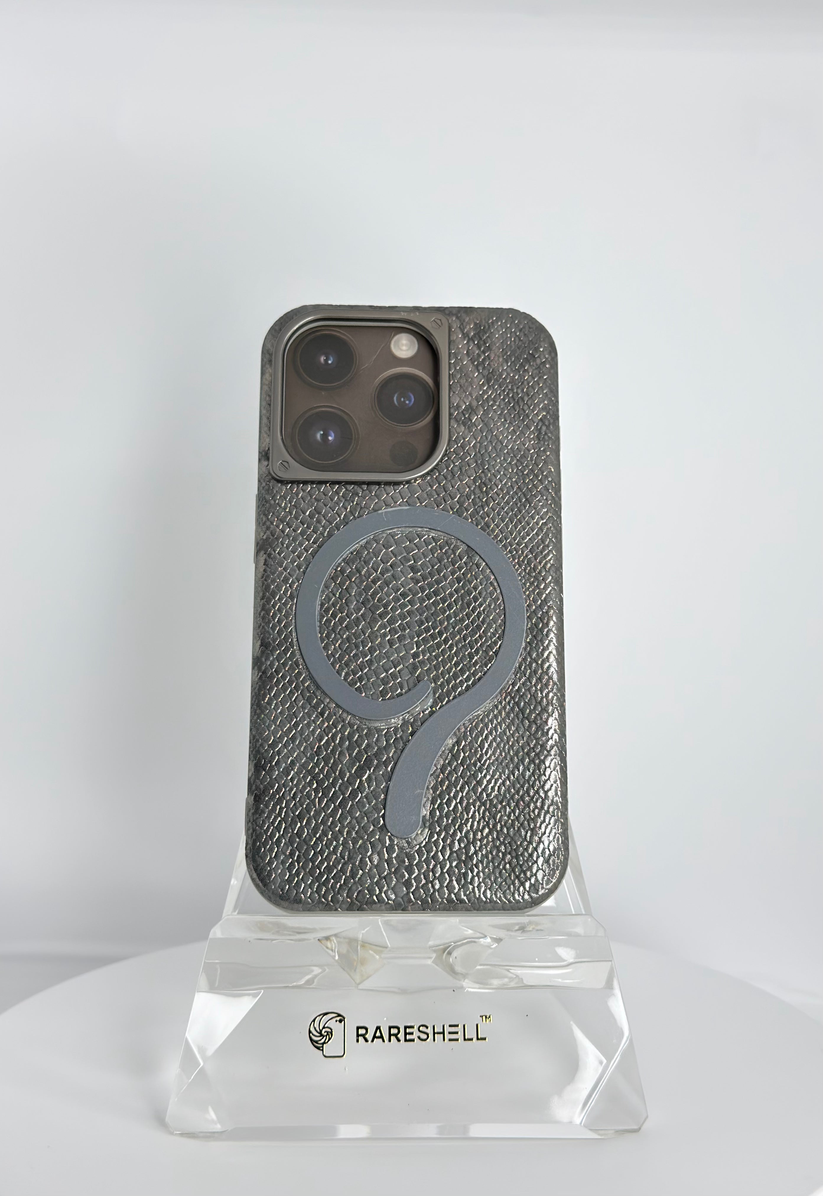 Obsidian Scale MagSafe Case – iPhone 15 Pro