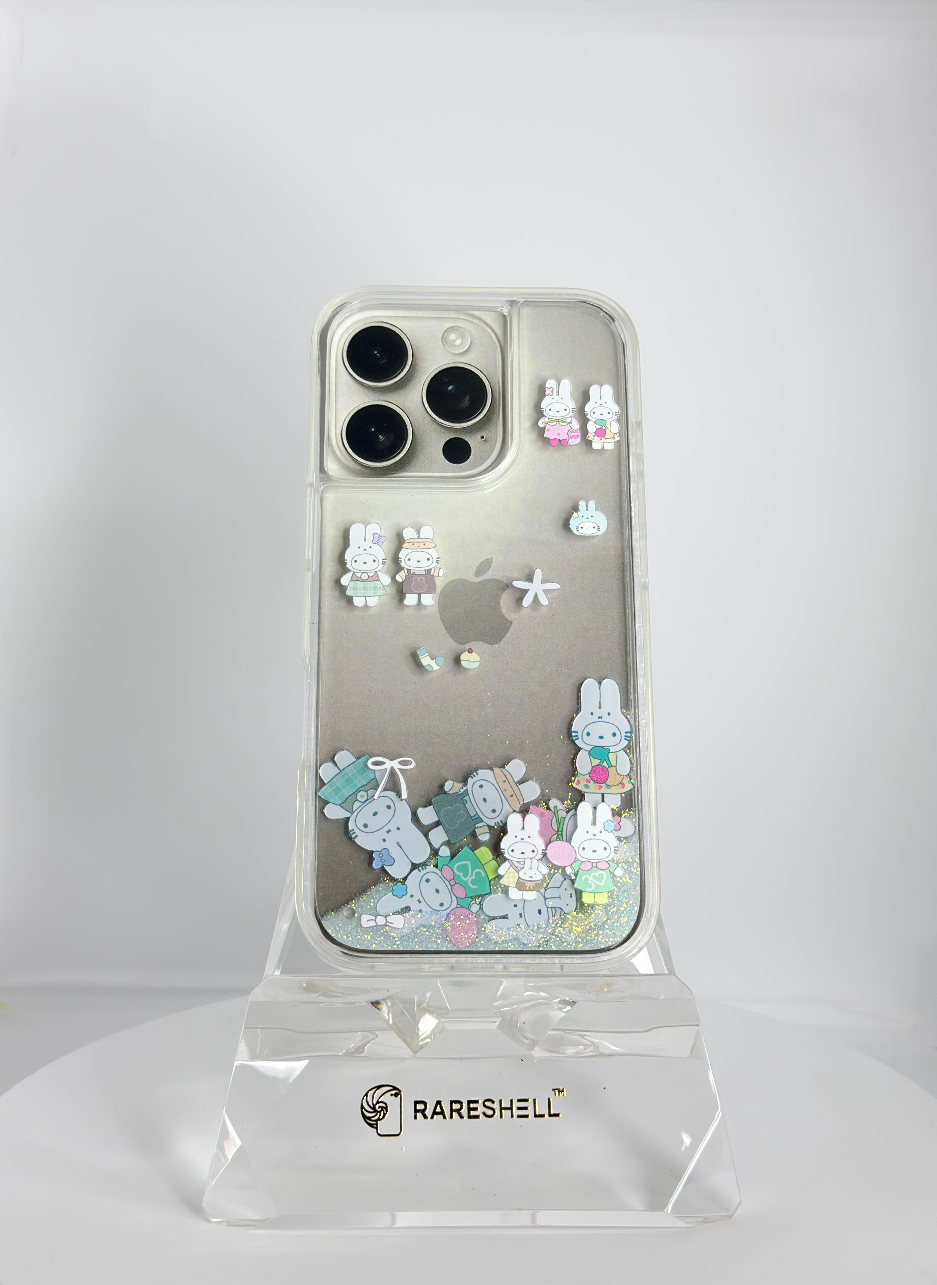 LumiCharm Liquid Glitter Case – iPhone 16 Pro