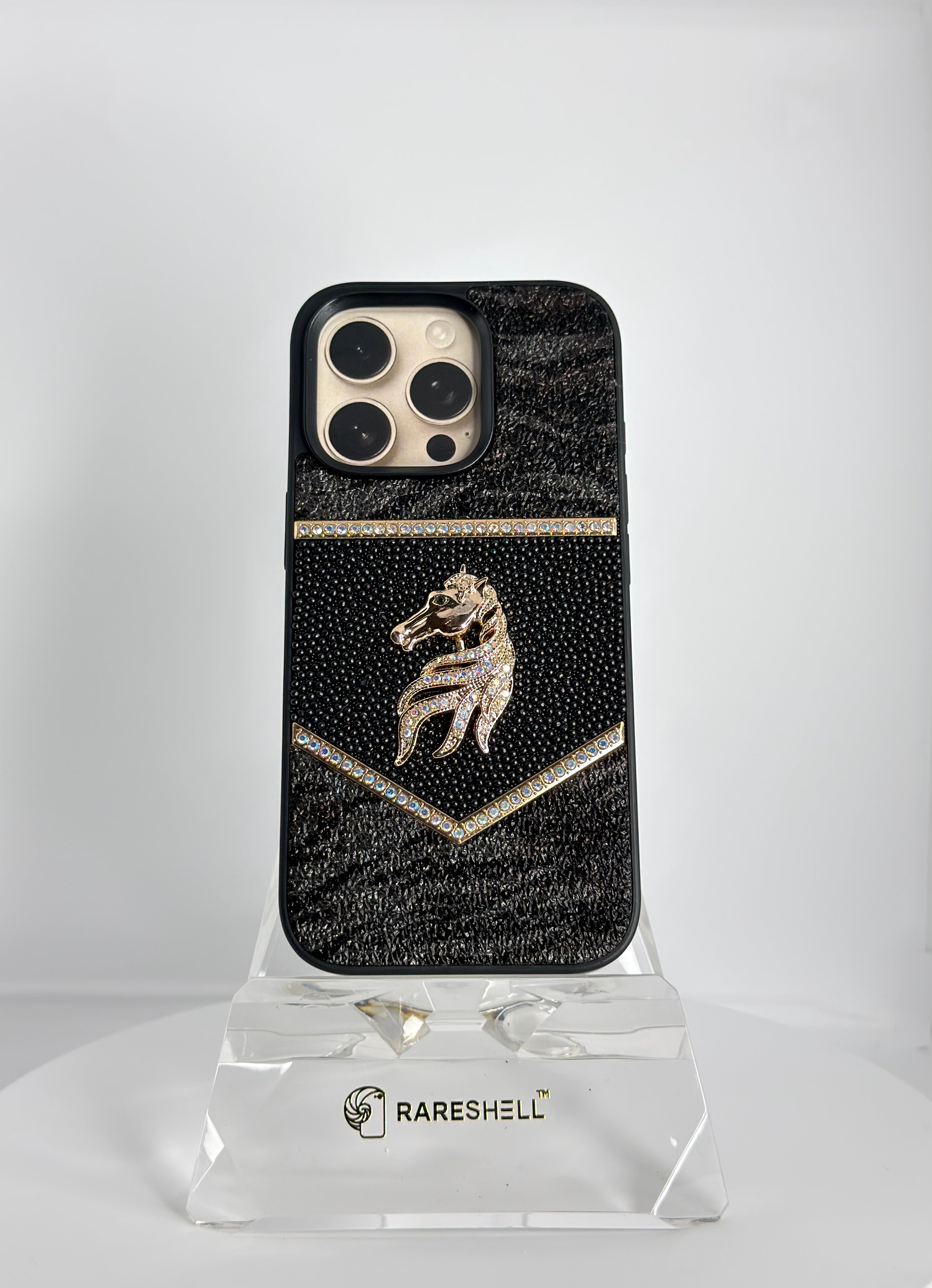 Royal Crest Case – iPhone 16 Pro