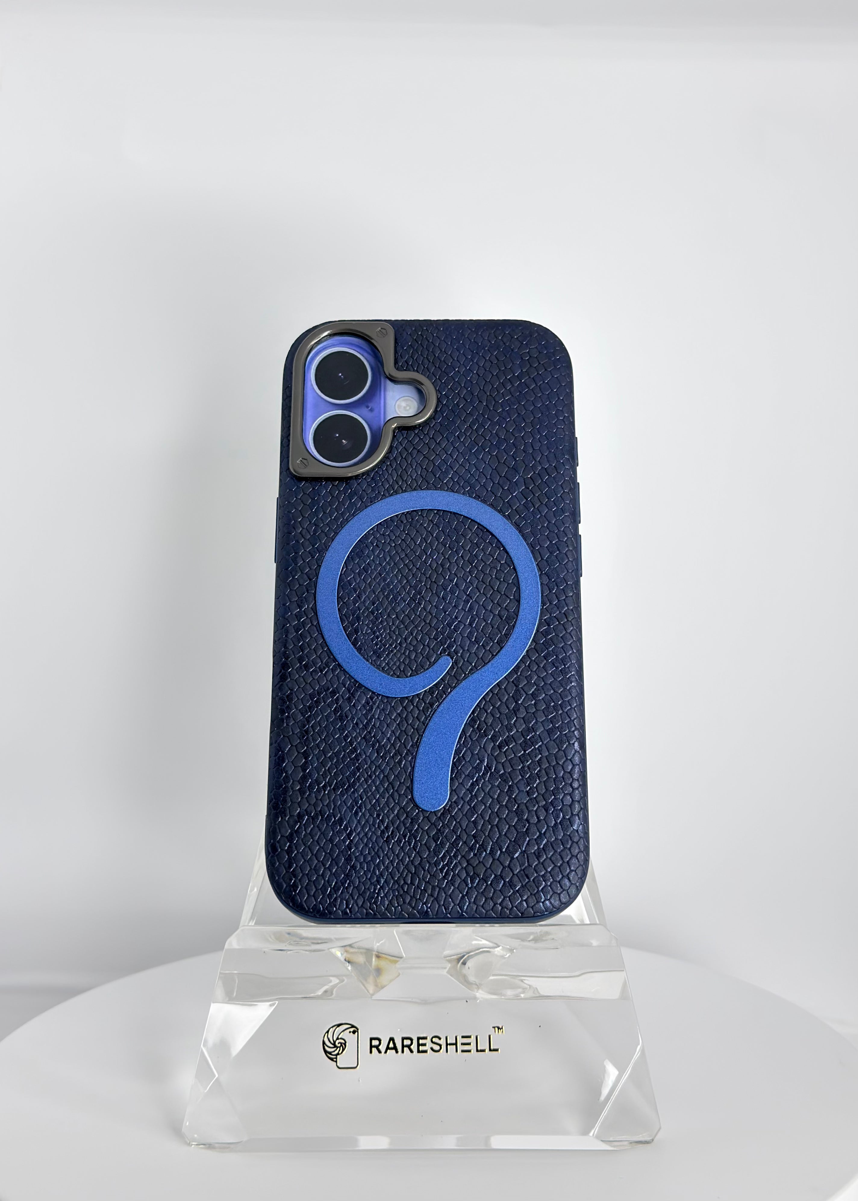 Obsidian Scale MagSafe Case – iPhone 17