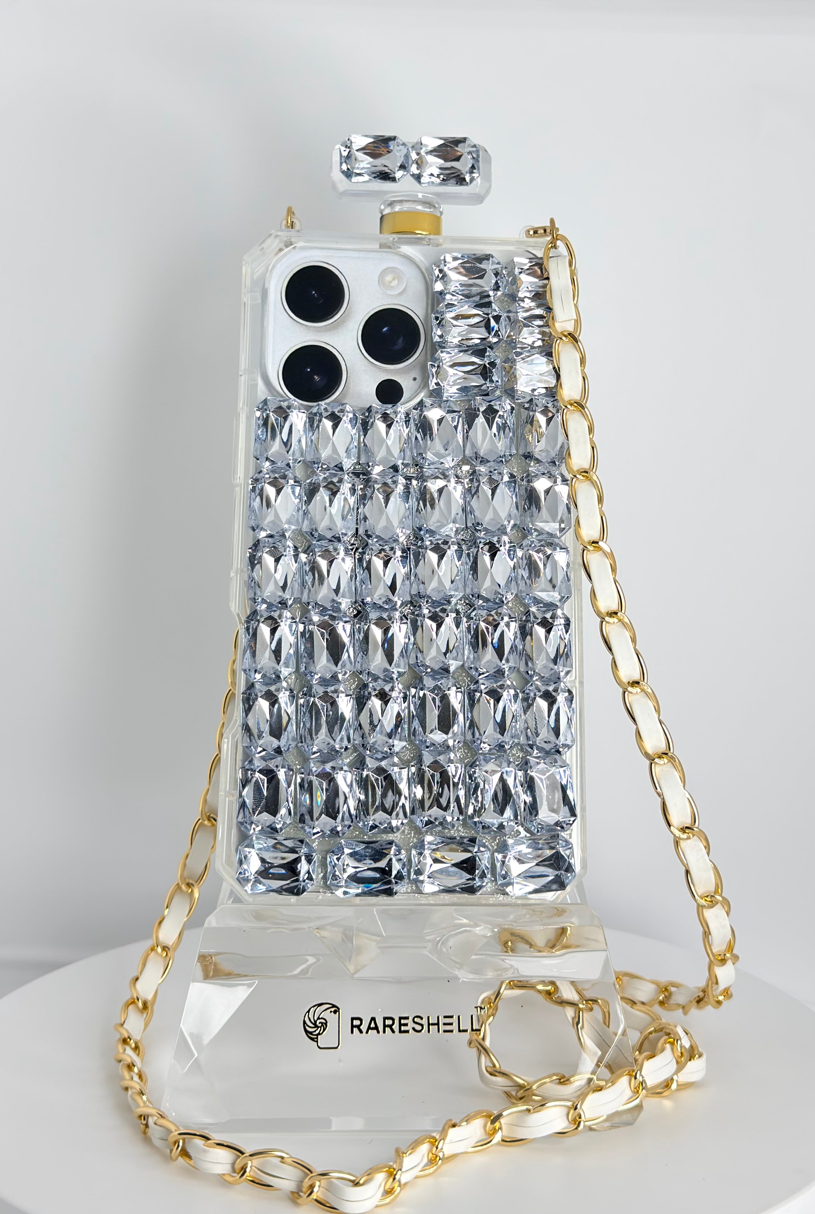 Crystal Luxe Chain Case – iPhone 16 Pro Max