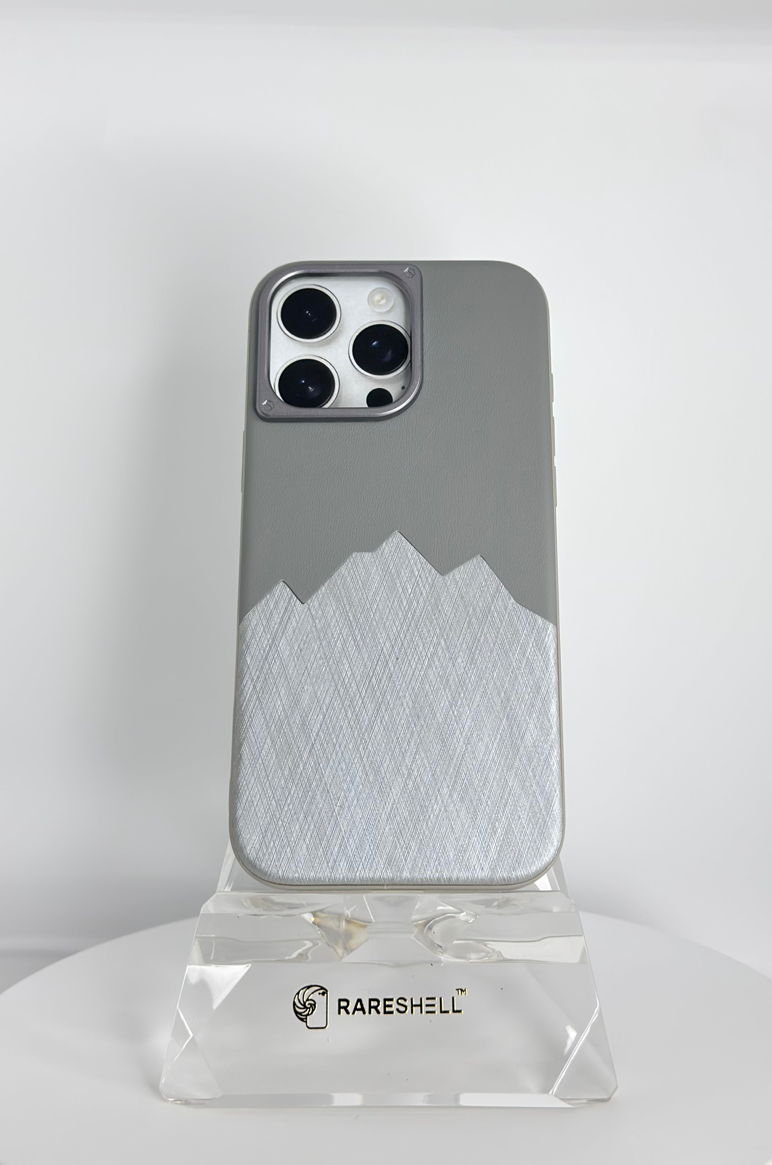 SteelEdge Dual Tone Case – iPhone 16 Pro Max