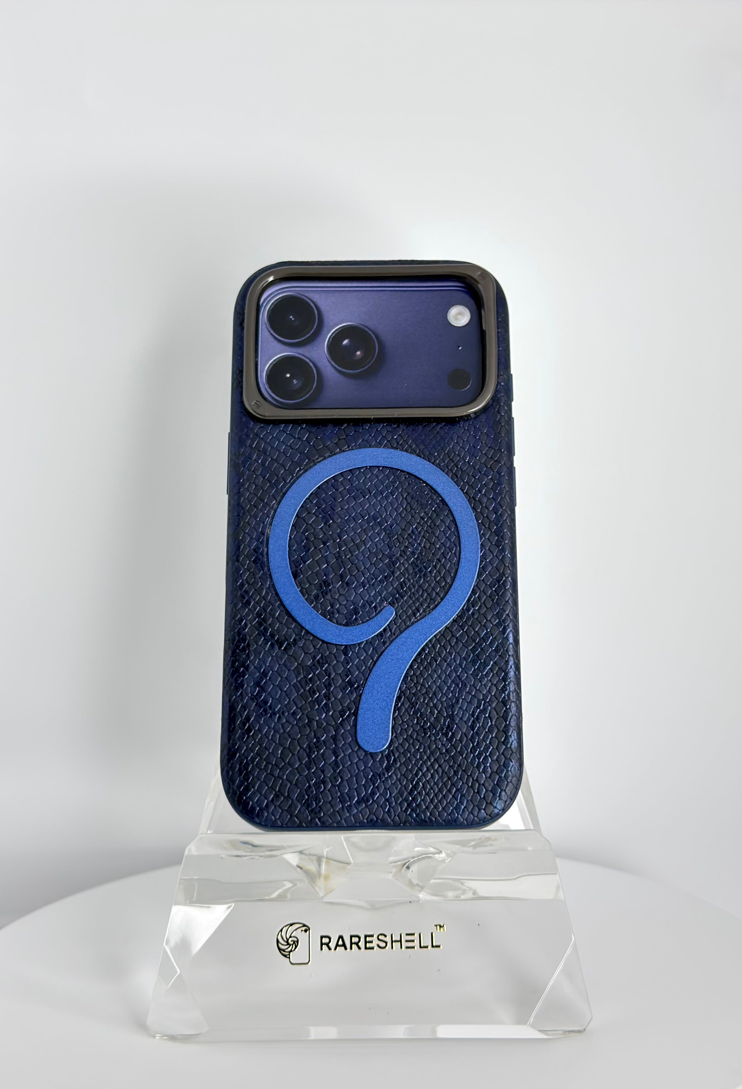 Obsidian Scale MagSafe Case – iPhone 17 Pro Max