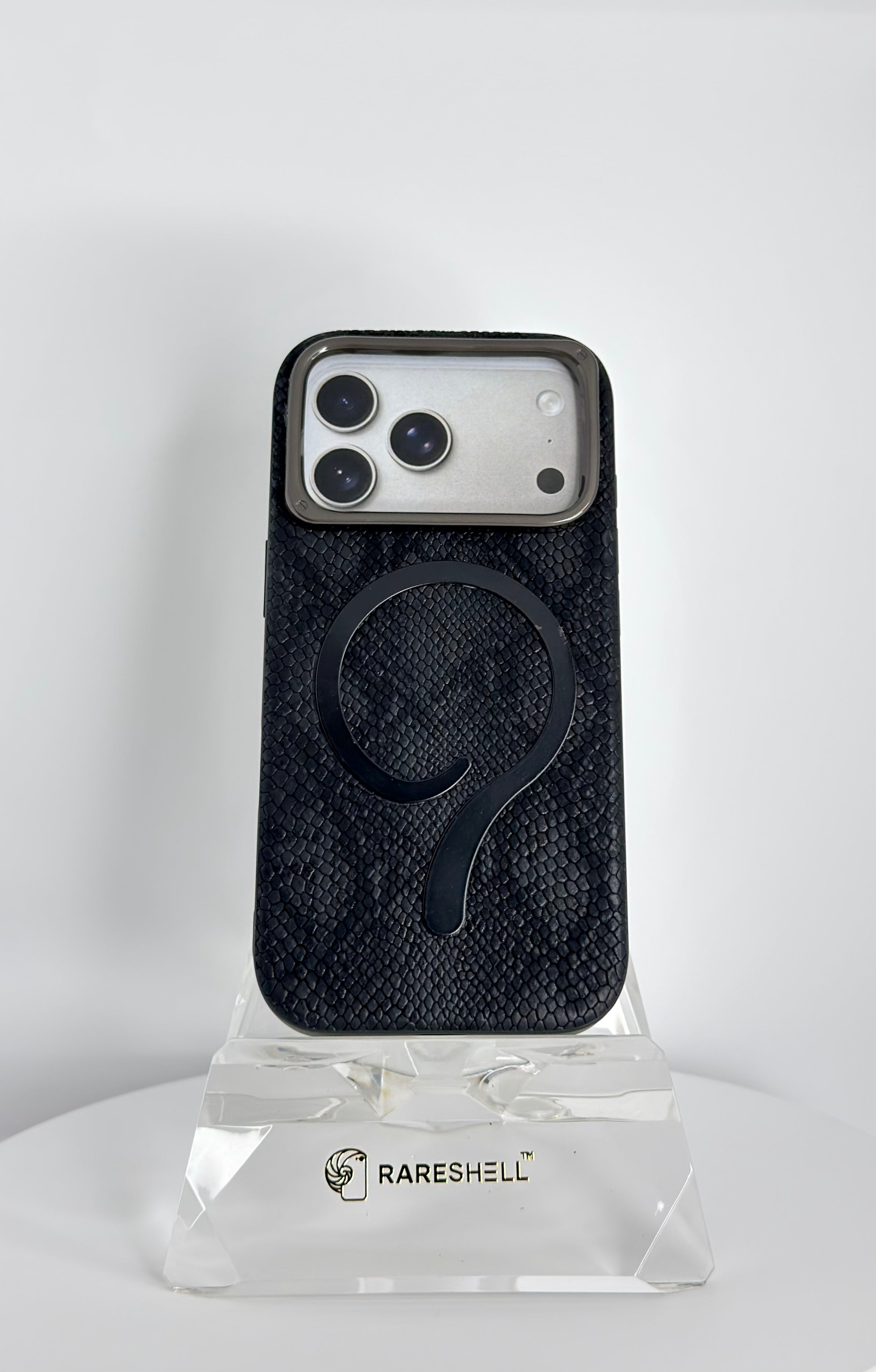 Obsidian Scale MagSafe Case – iPhone 17 Pro