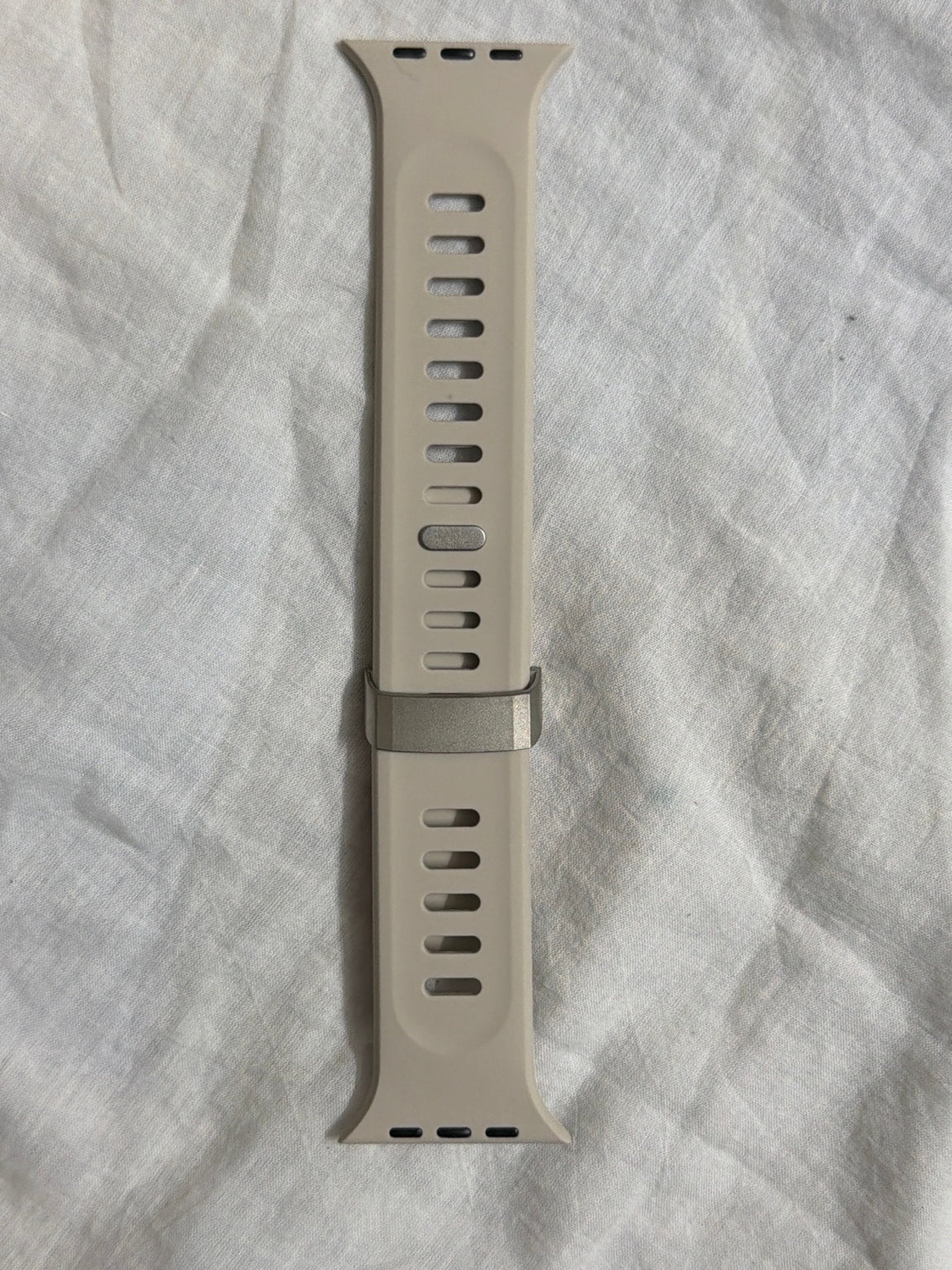 PulseLock Silicone Apple Watch Strap (42/44/45/46/49mm)