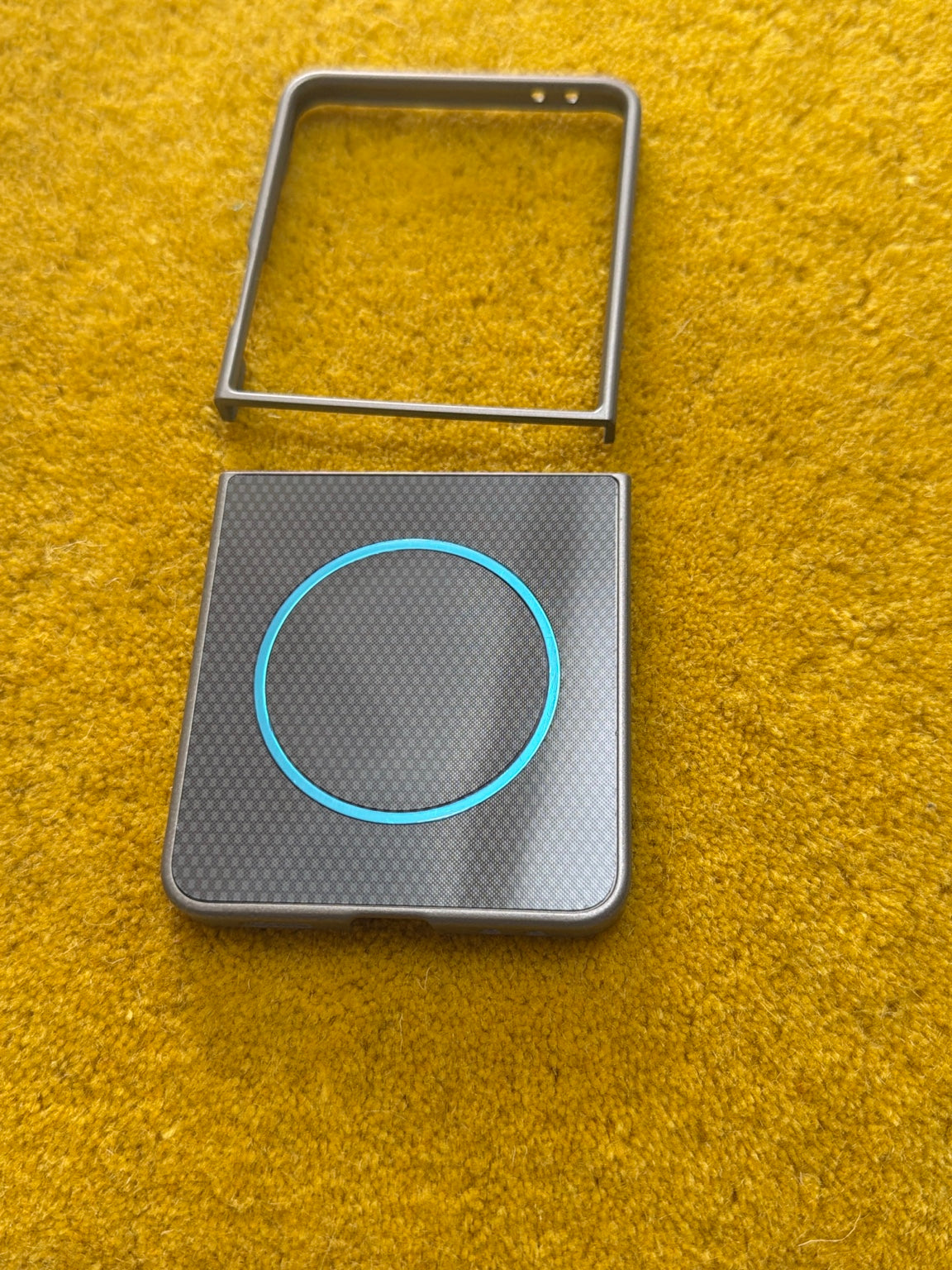 Carbon Magnet Case – Galaxy Z Flip 7