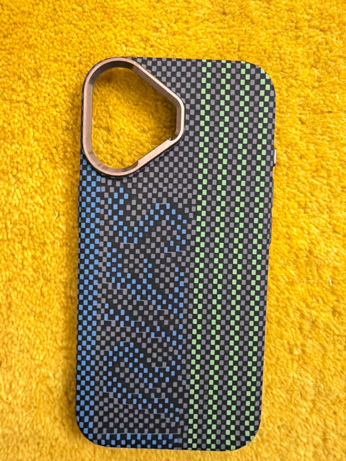 Urban Grid MagSafe Case – iPhone 15 Pro Max