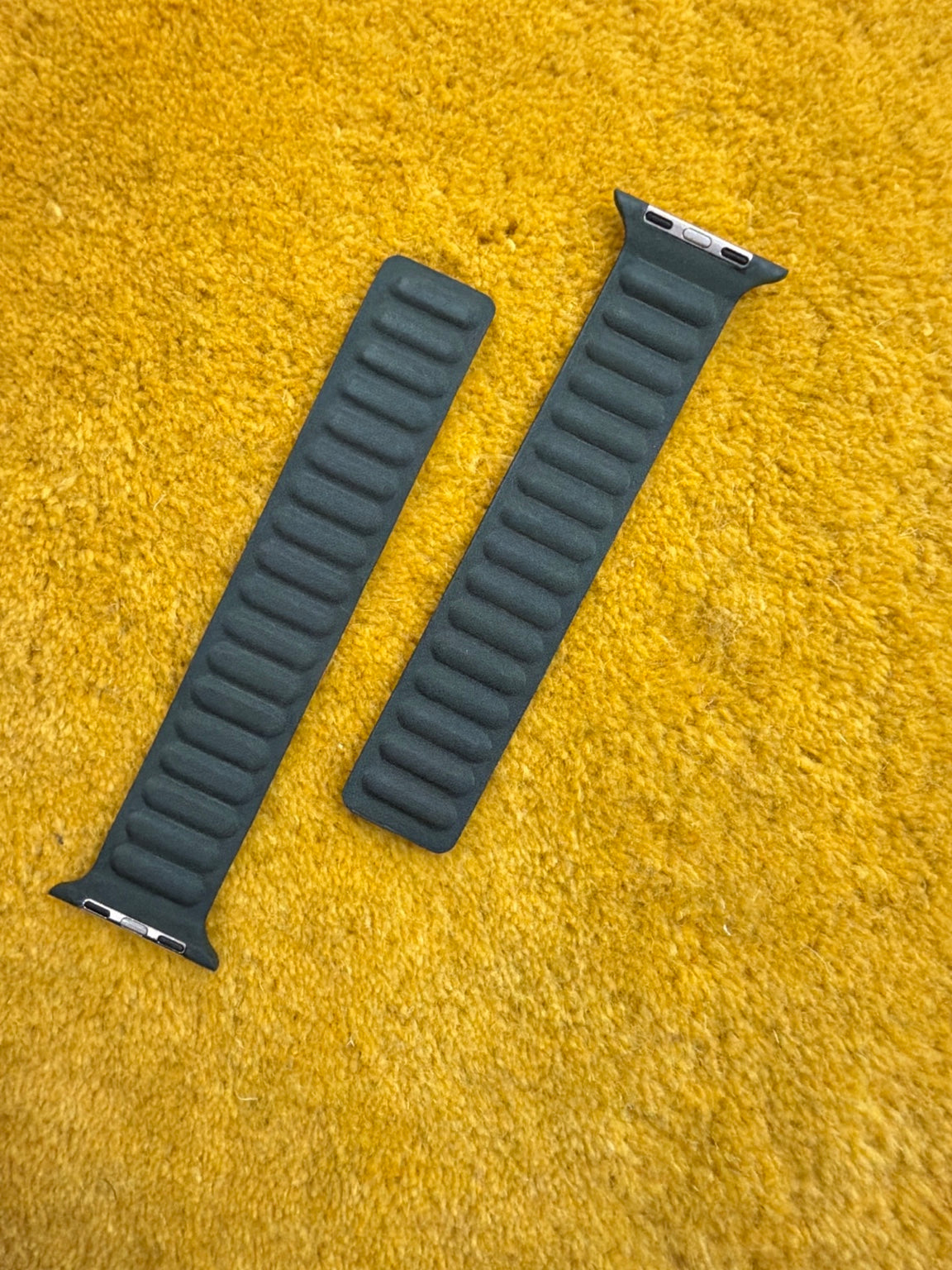 Weave Magnetic Link Apple Watch Strap (42/44/45/46/49mm)