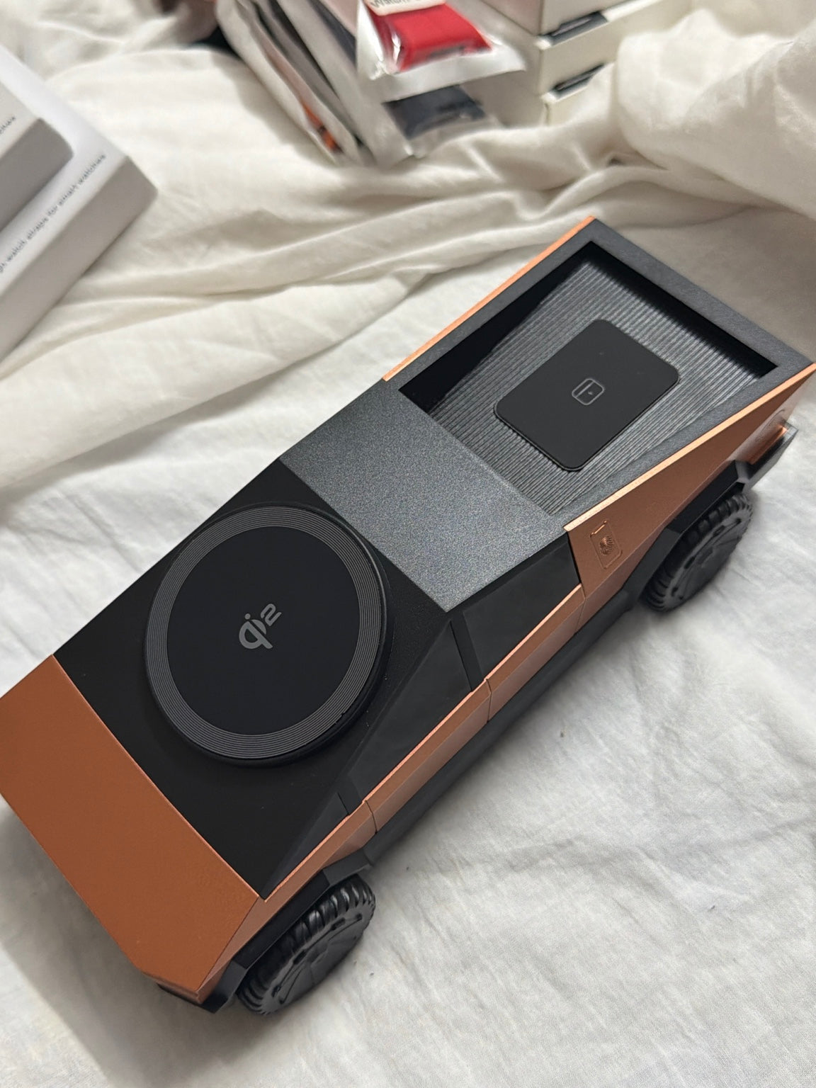 CyberDock Multifunctional Wireless Charger