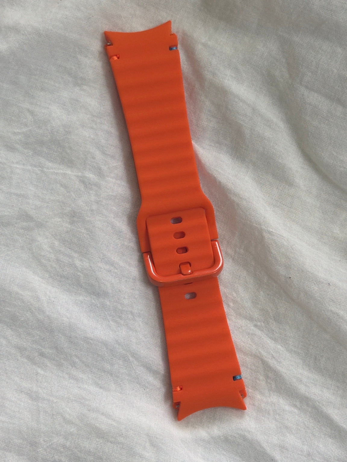 Ridge Silicone Strap – Galaxy Watch 4–7, FE, Classic & Pro (20mm Curved Fit)
