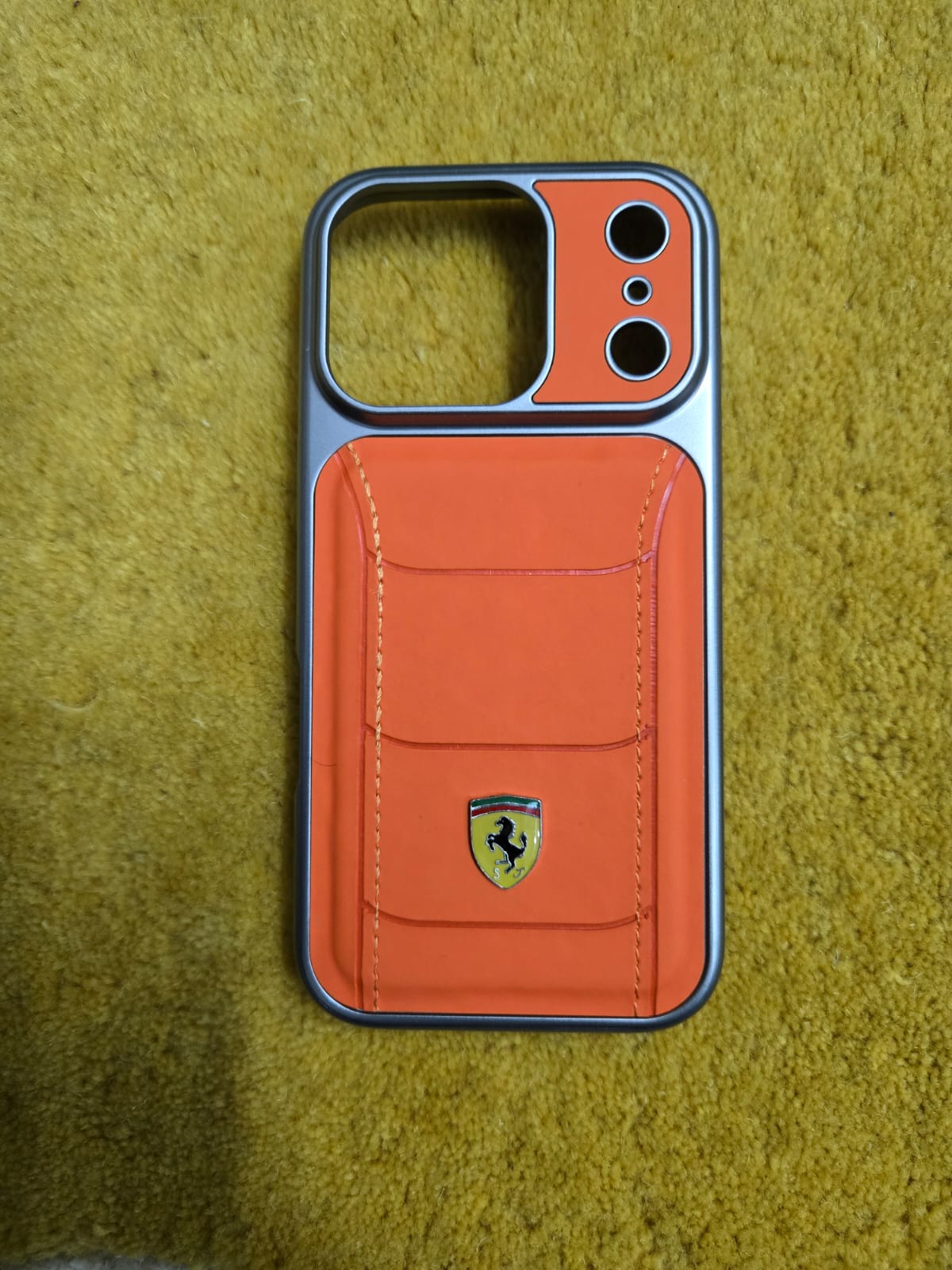 Scuderia-Inspired Pocket Case – iPhone 17 Pro Max
